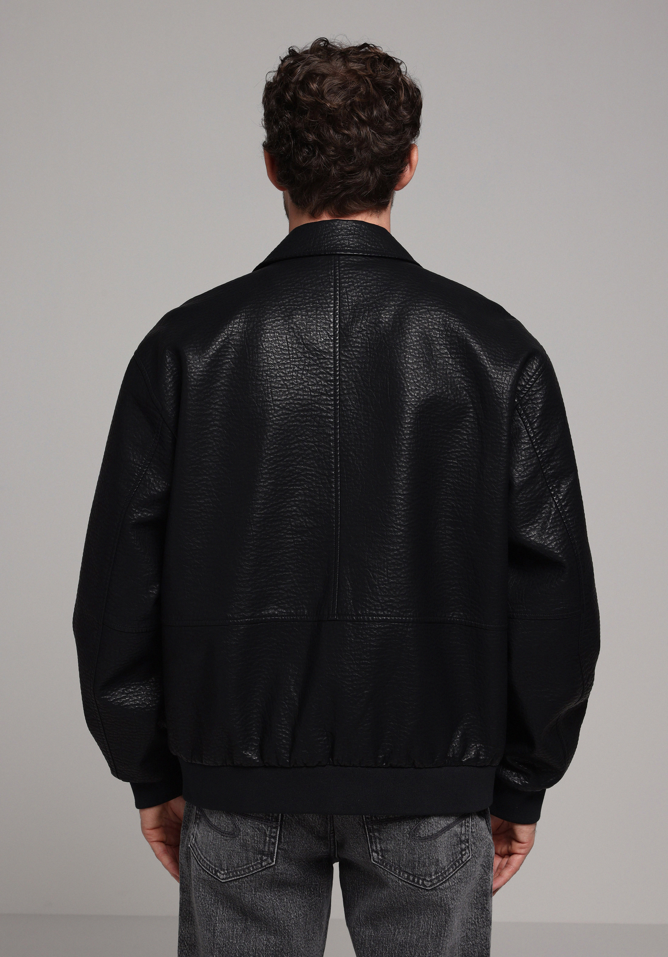 Regular Fit     Erkek Siyah Mont Pu