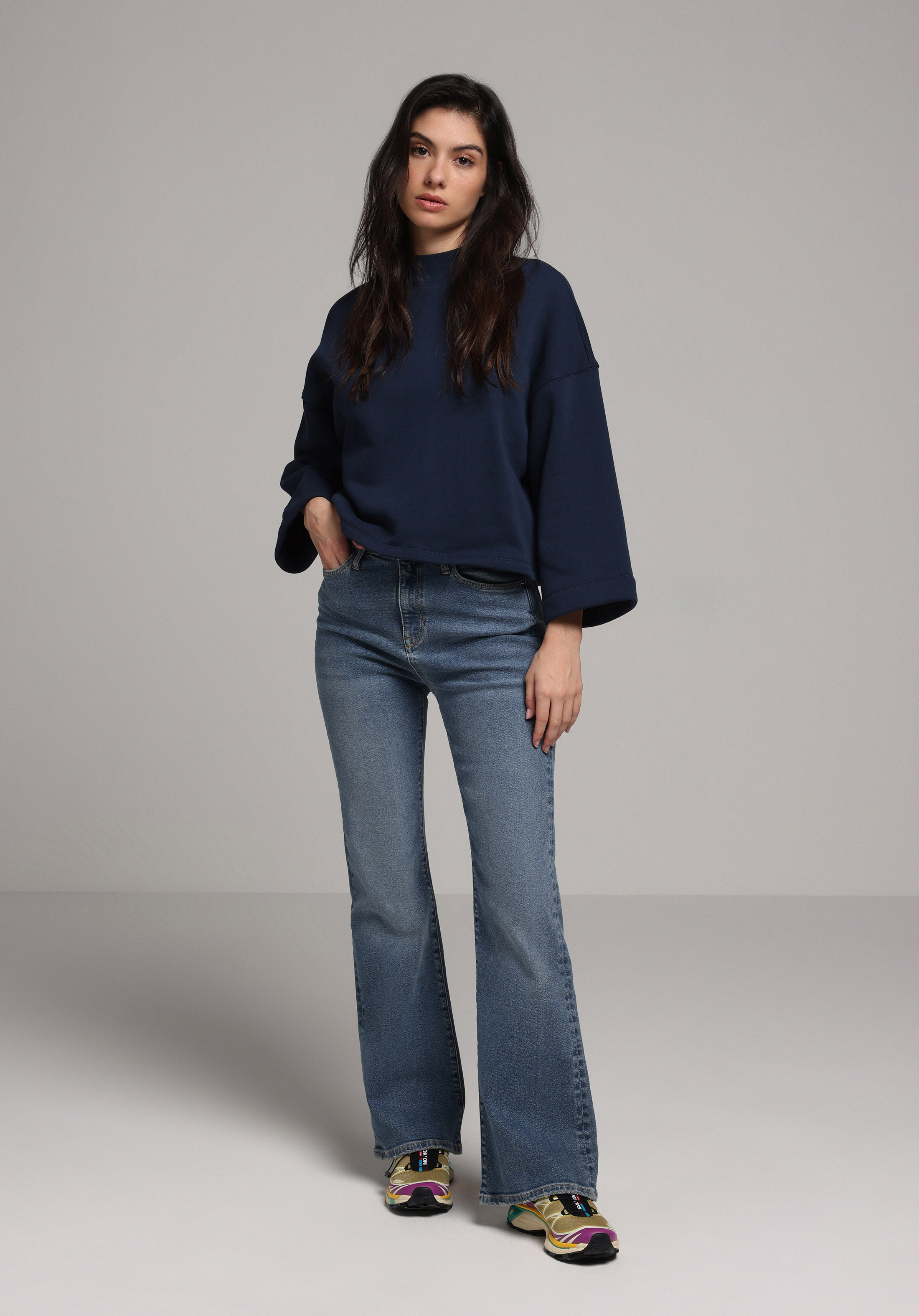 Relax Fit Yuvarlak Yaka Düz Kadın Lacivert Sweatshirt