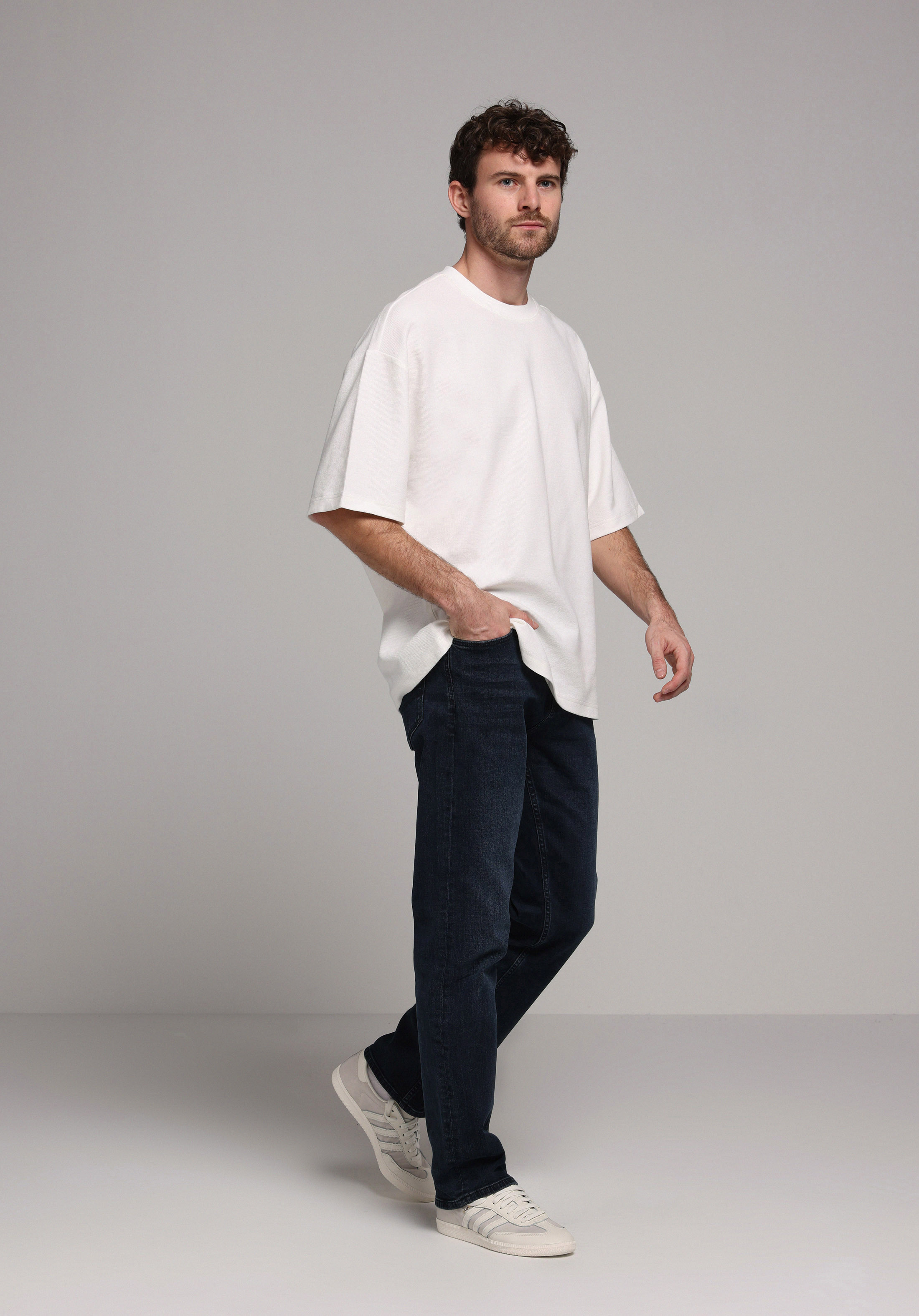 Regular Fit   Erkek Siyah Jean Pantolon