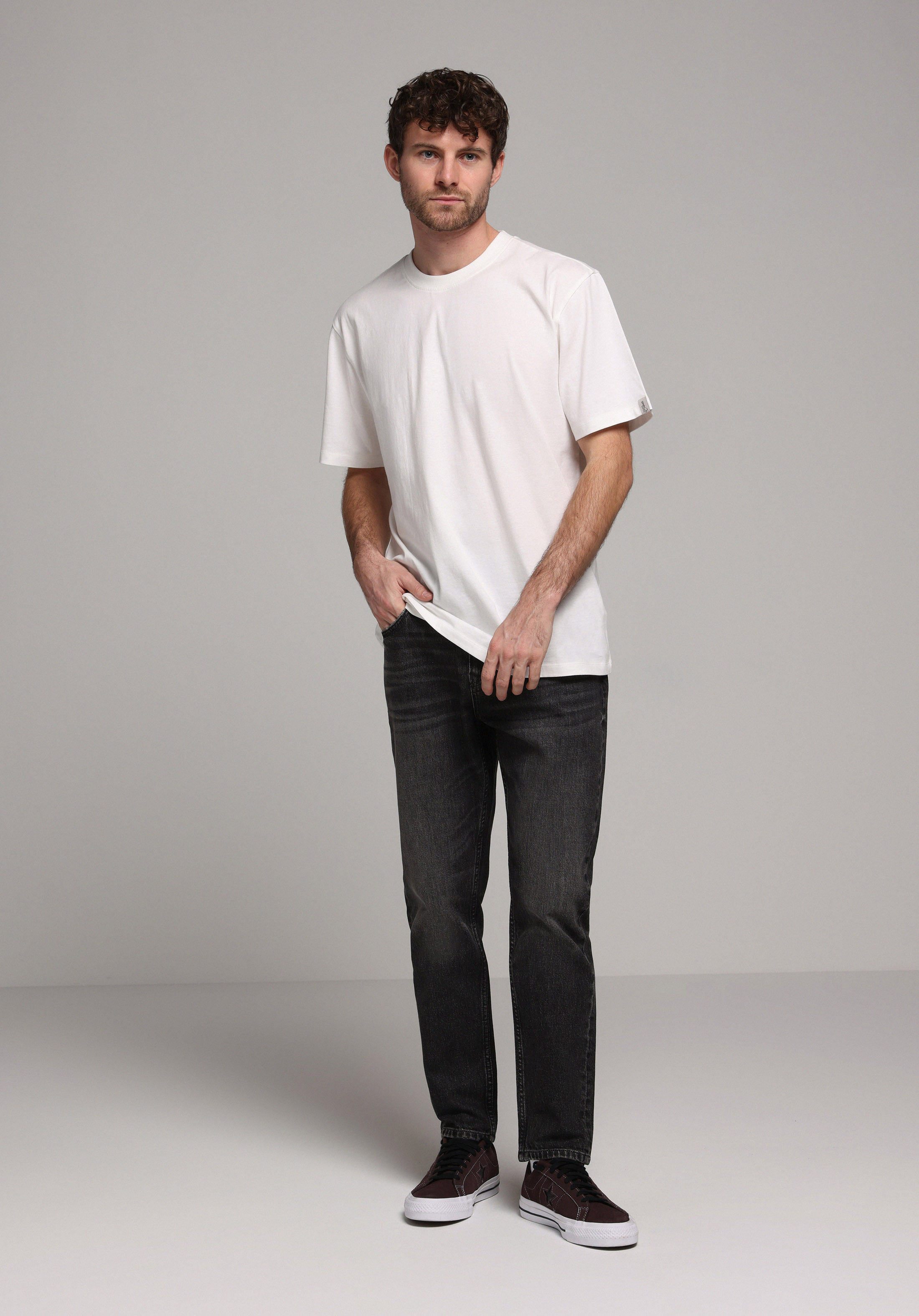 Regular Fit   Erkek Siyah Jean Pantolon