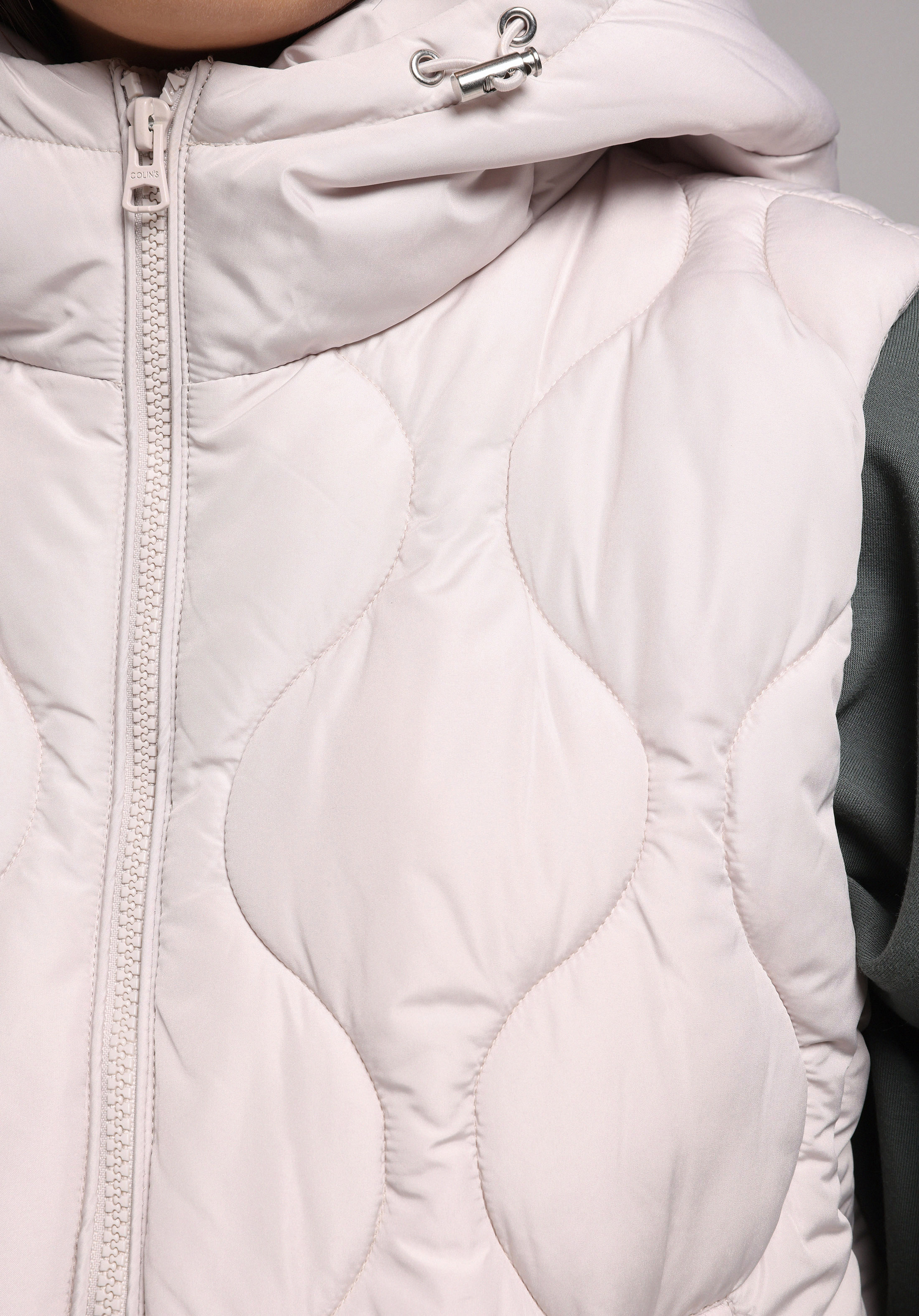 Regular Fit Kapüşonlu Fermuarlı Astarlı Suya Dayanıklı Kadın Taş Yelek