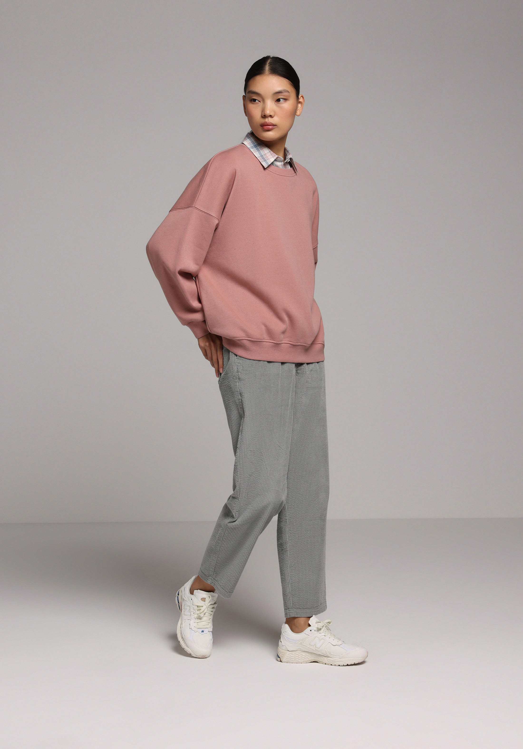 Relax Fit Yuvarlak Yaka Düz Kadın Pembe Sweatshirt