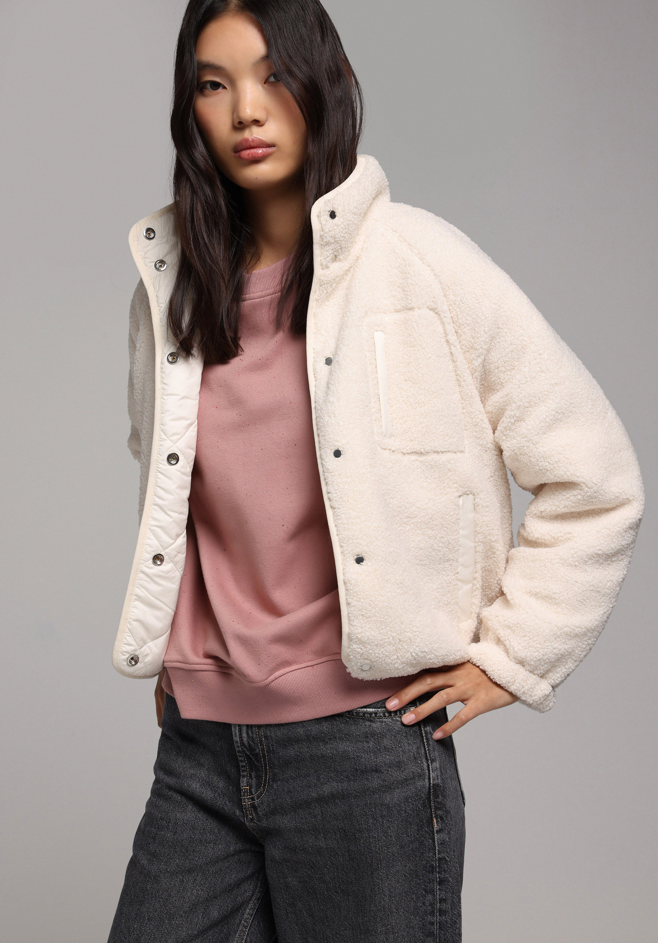 Regular Fit Dik Yaka Çıtçıtlı Astarlı Çift Yönlü Kadın Bej Mont