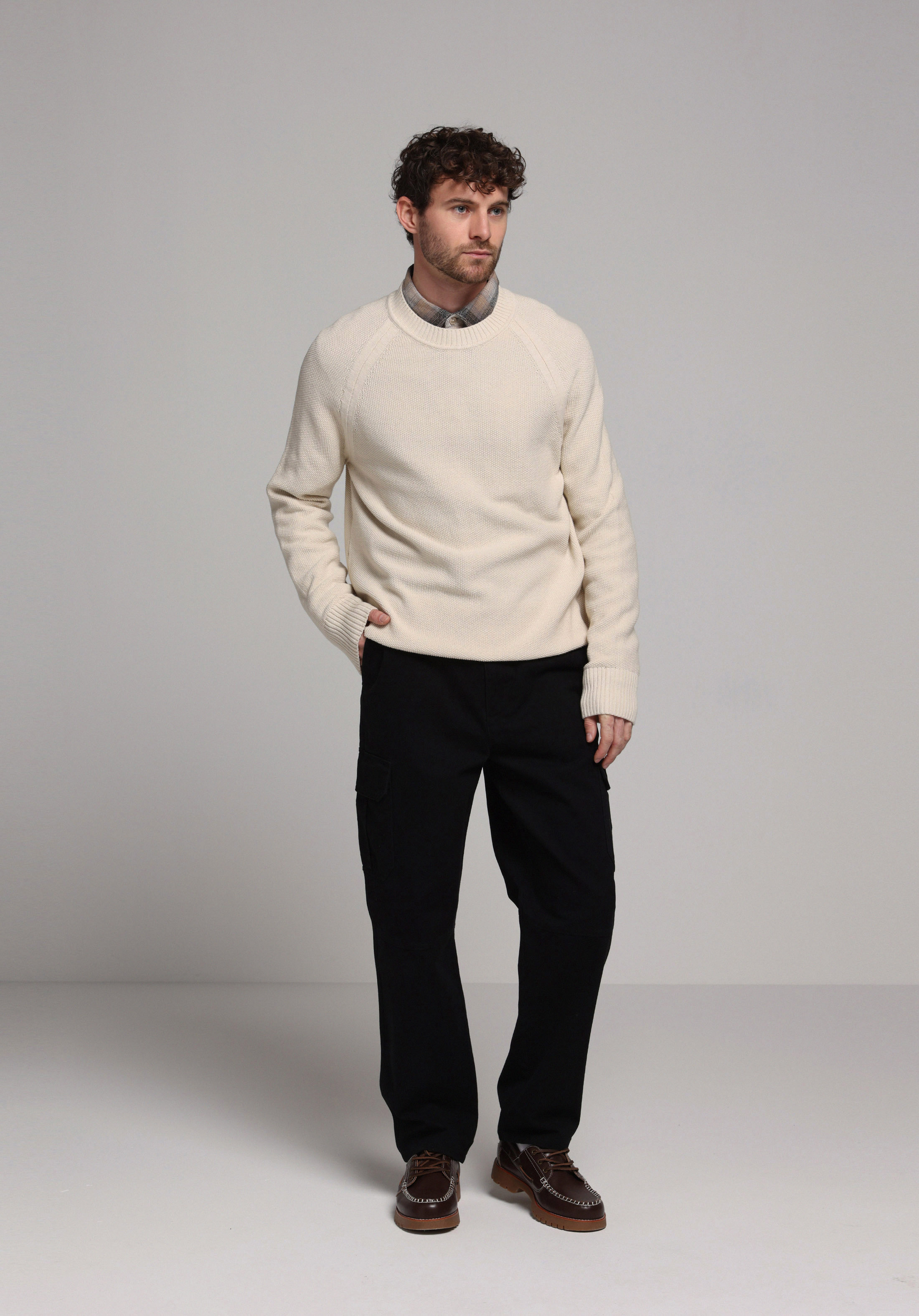 Regular Fit Yuvarlak Yaka Jakarlı Erkek Ekru Kazak
