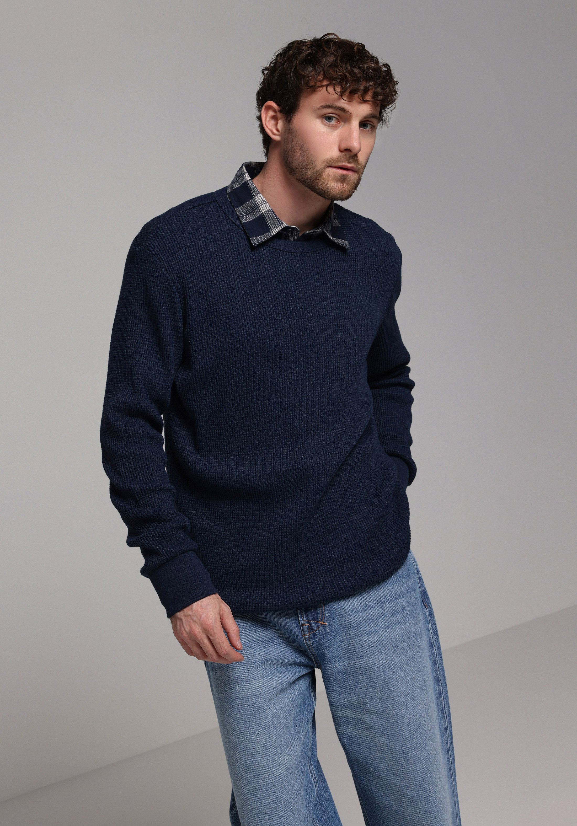 Regular Fit Yuvarlak Yaka Düz Erkek Mavi Uzun Kol Tişört