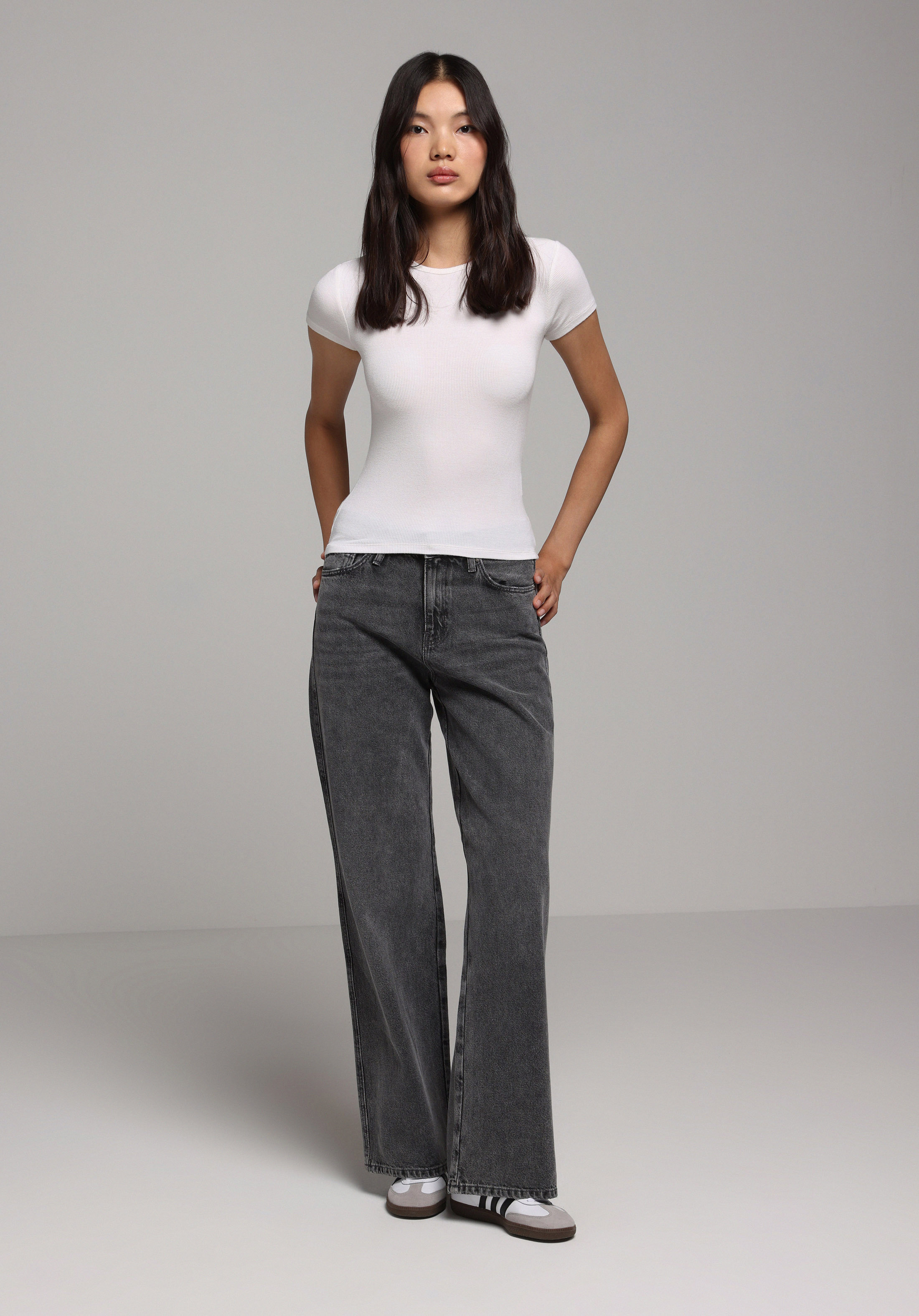 Regular Fit   Kadın Gri Jean Pantolon