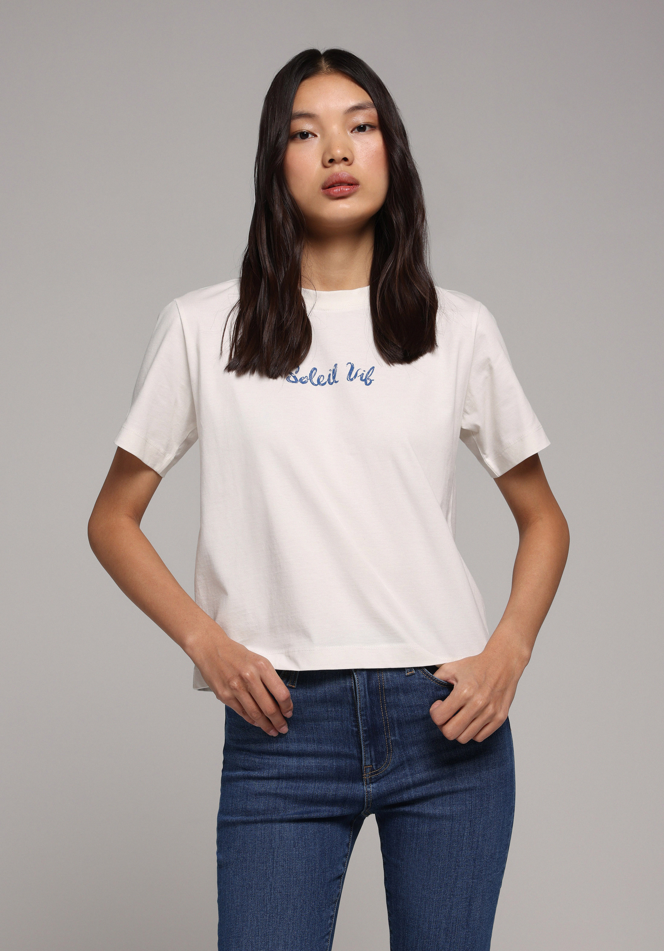 Boxy Fit Yuvarlak Yaka Baskılı Kadın Beyaz Kısa Kol Tişört