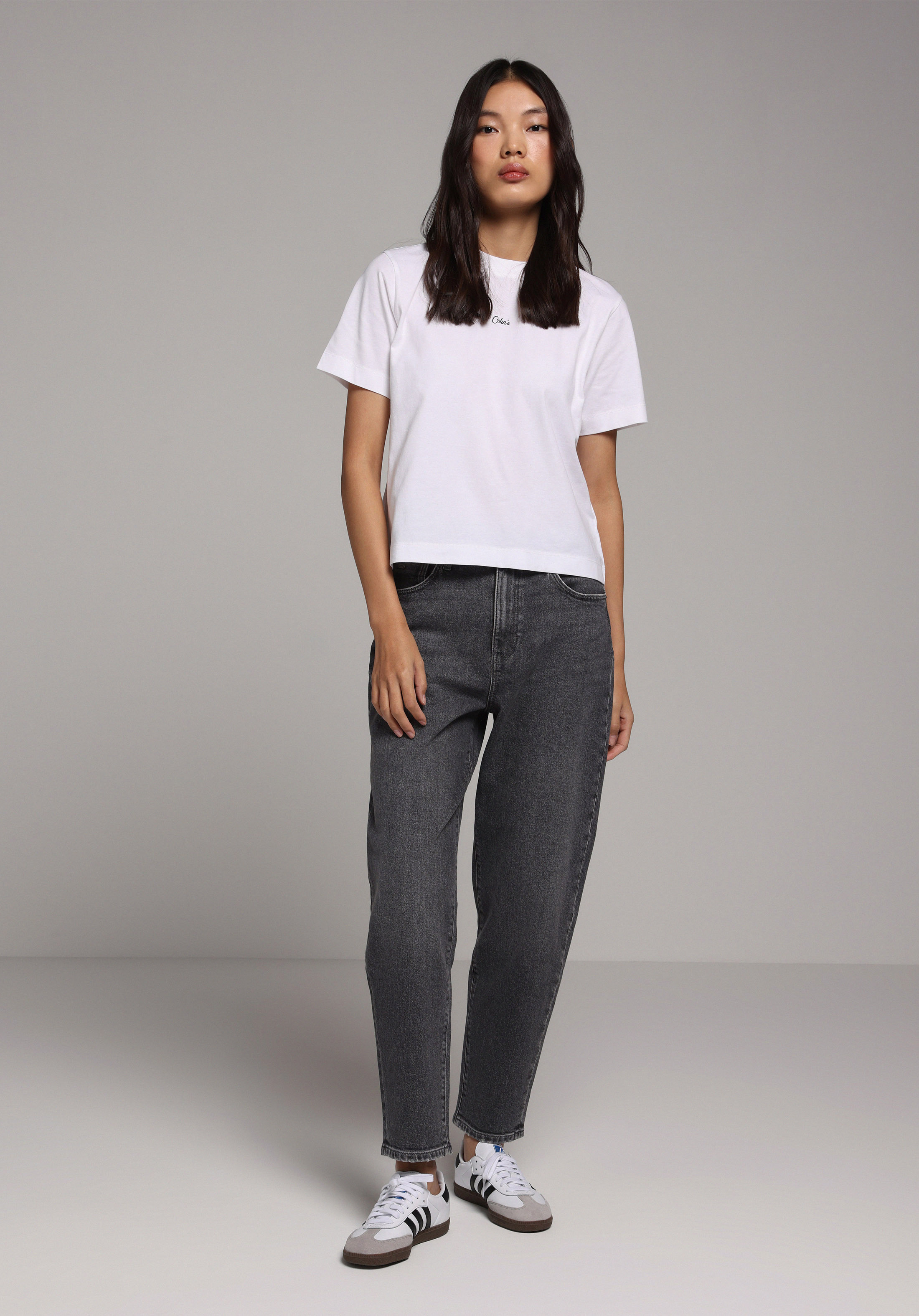 Boxy Fit Yuvarlak Yaka Baskılı Kadın Beyaz Kısa Kol Tişört