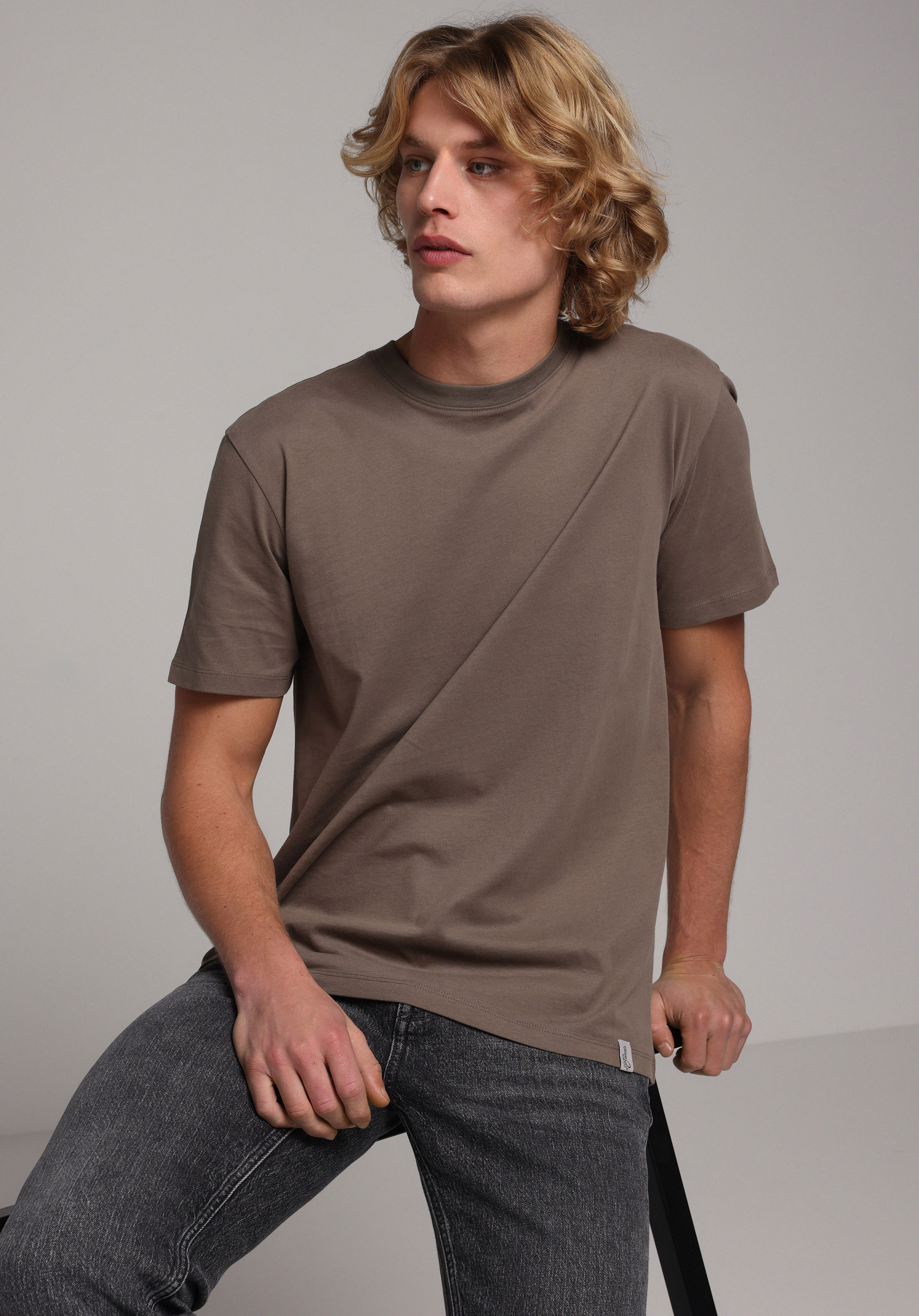 Regular Fit Yuvarlak Yaka Düz Erkek Yeşil Kısa Kol Tişört