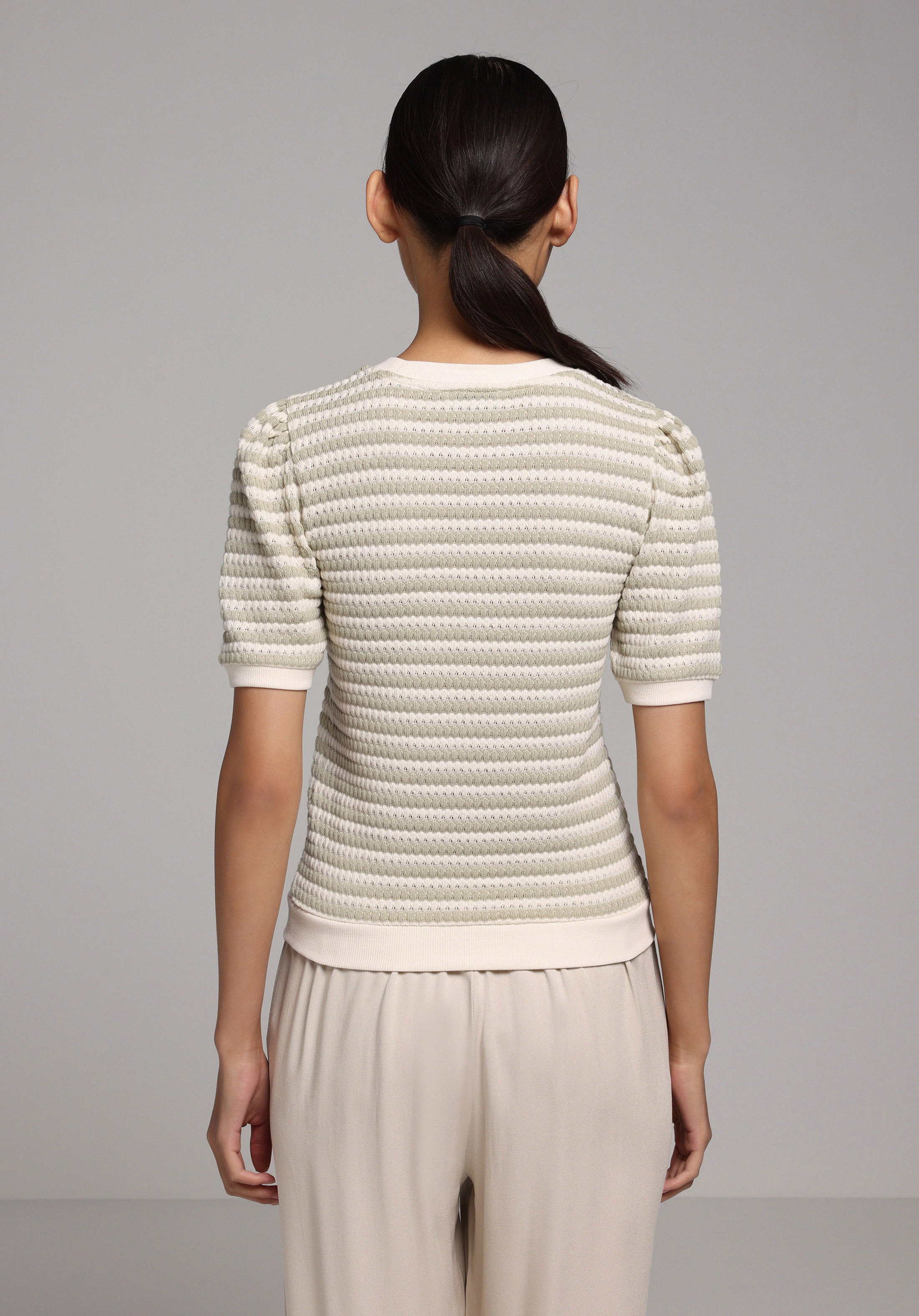 Slim Fit Yuvarlak Yaka Çizgili Kadın Yeşil Kısa Kol Tişört