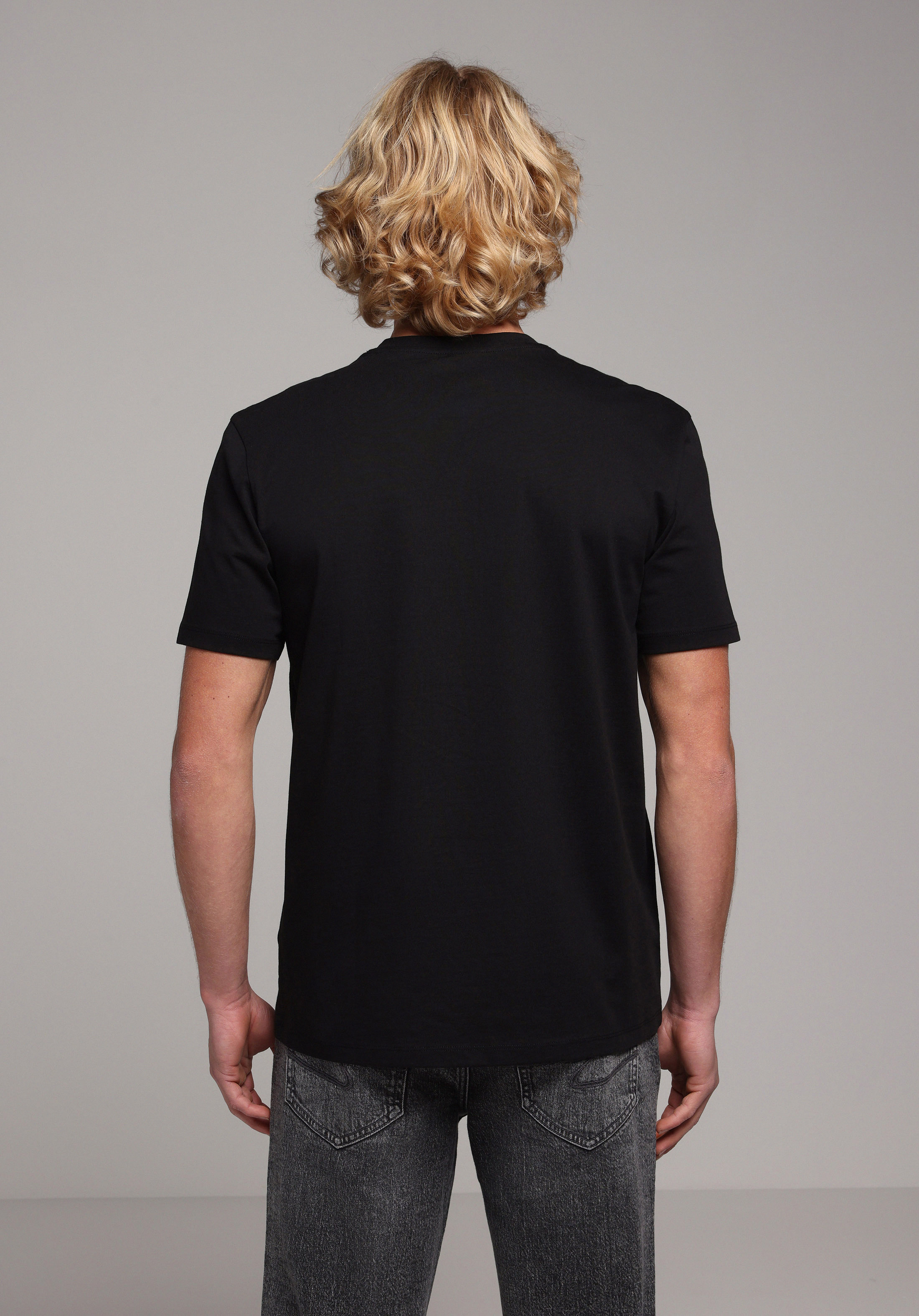 Regular Fit Yuvarlak Yaka Düz Erkek Siyah Kısa Kol Tişört
