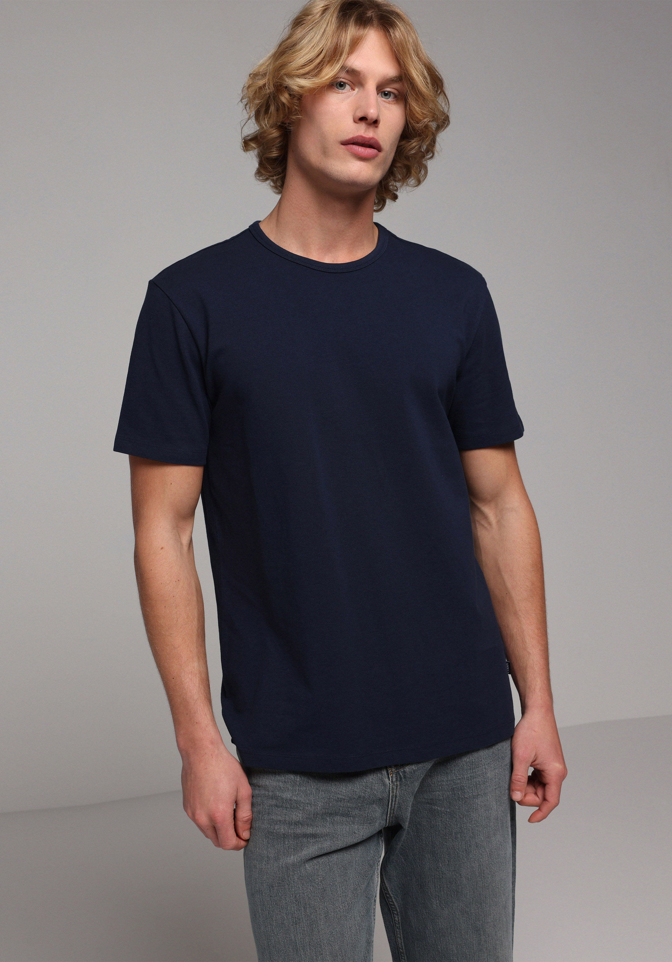 Regular Fit Yuvarlak Yaka Düz Erkek Lacivert Kısa Kol Tişört