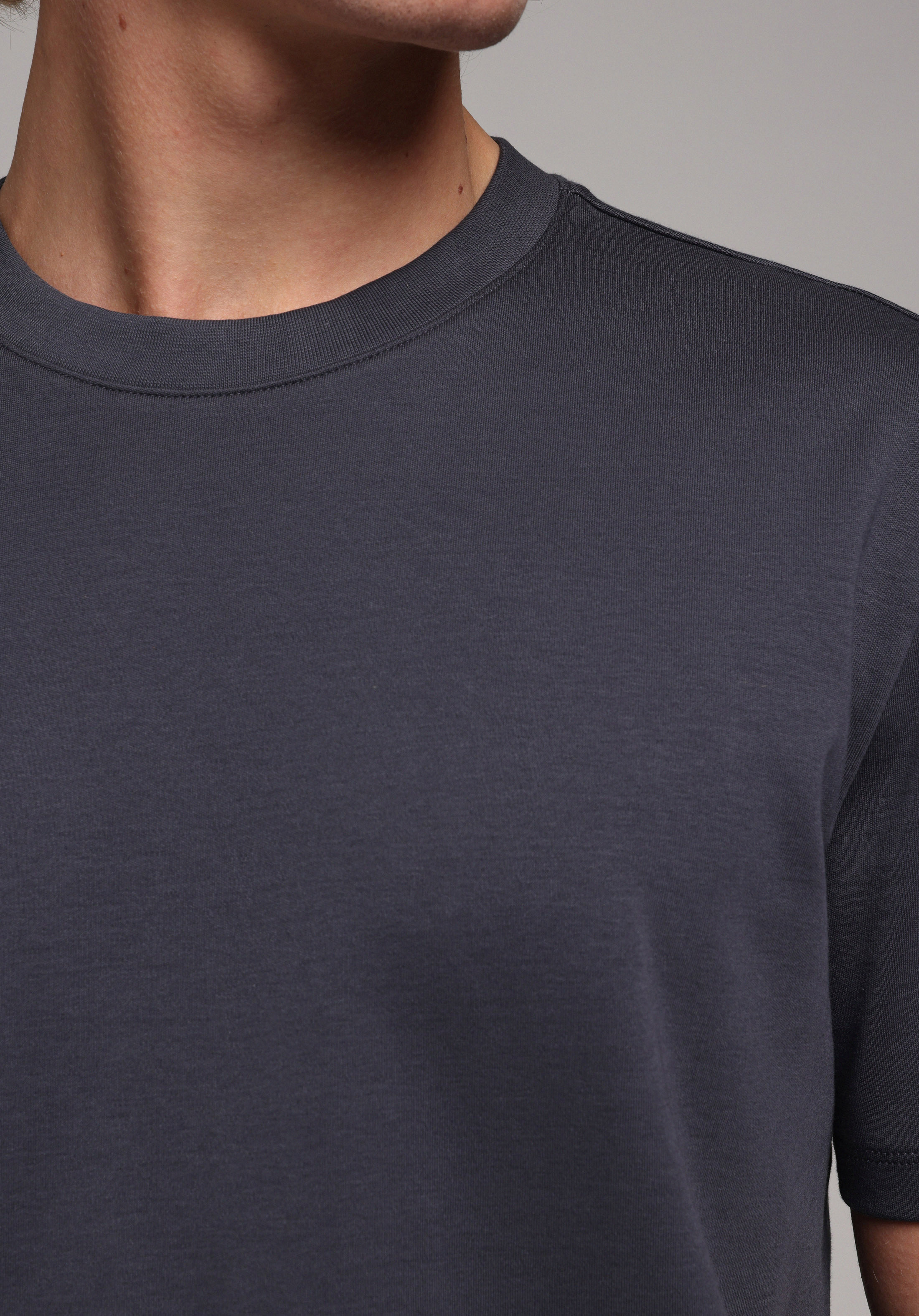 Regular Fit Yuvarlak Yaka Düz Erkek Lacivert Kısa Kol Tişört