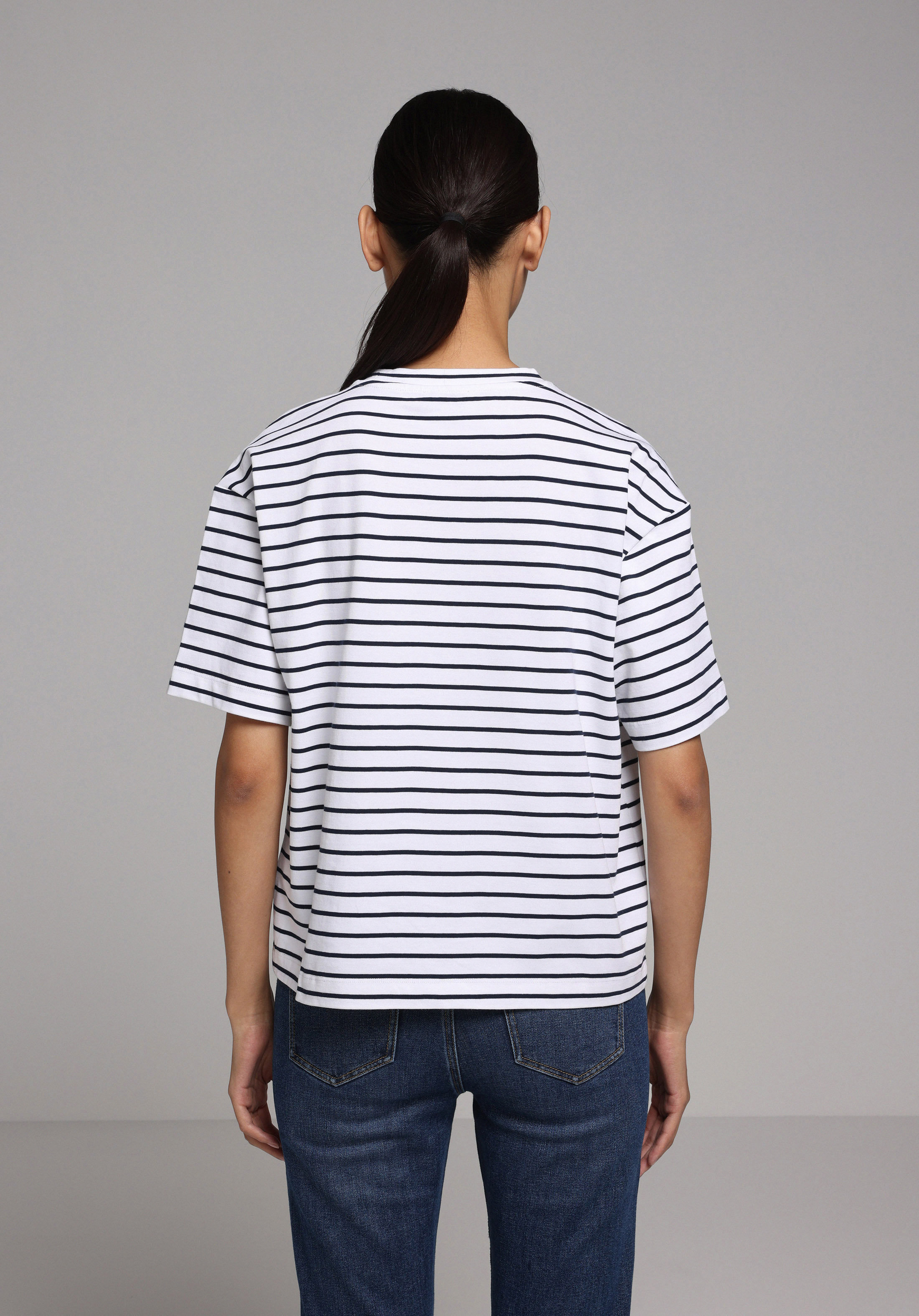 Boyfriend Fit Yuvarlak Yaka Nakışlı Kadın Lacivert Kısa Kol Tişört