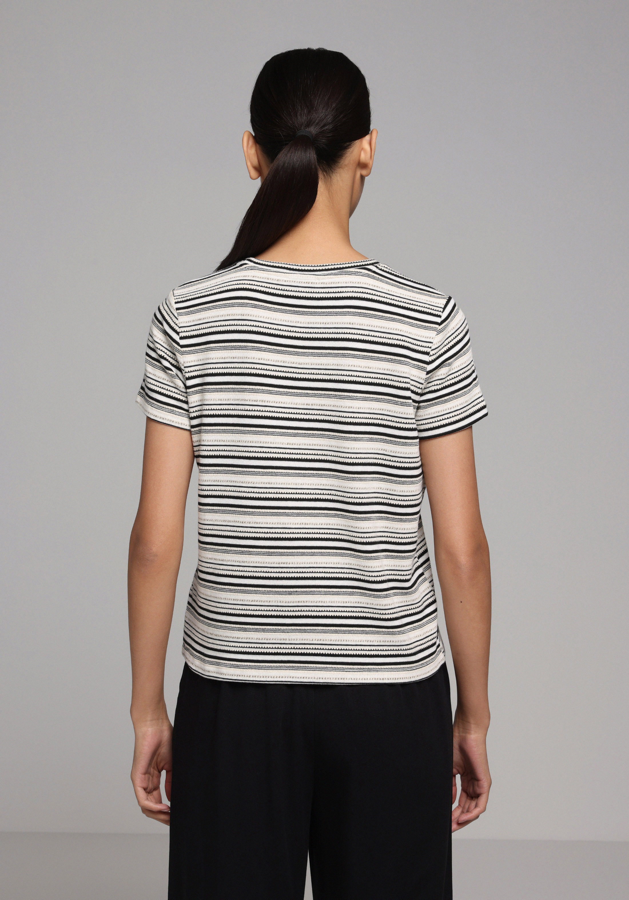 Regular Fit Yuvarlak Yaka Çizgili Kadın Çok Renkli Kısa Kol Tişört