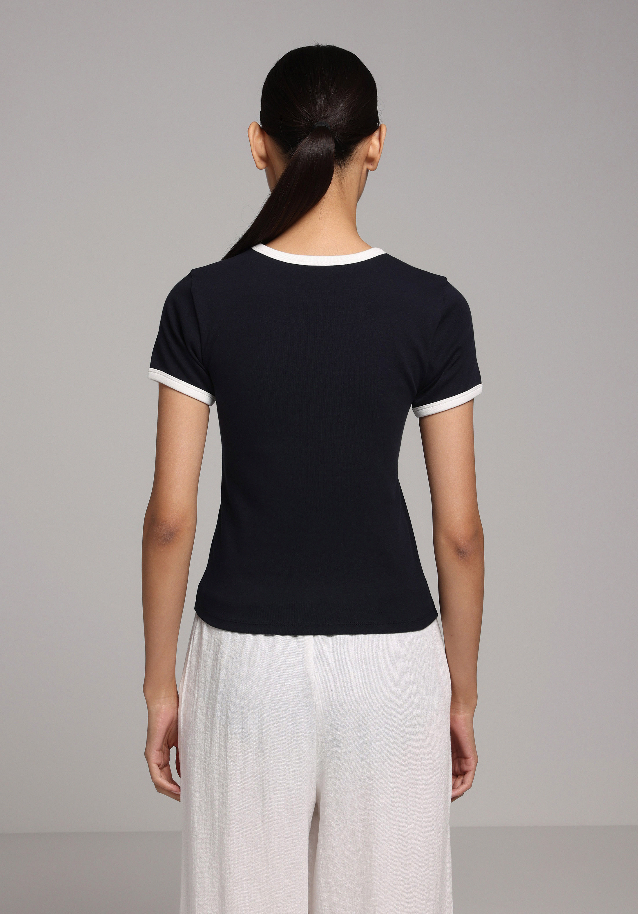 Slim Fit Yuvarlak Yaka Baskılı Kadın Lacivert Kısa Kol Tişört