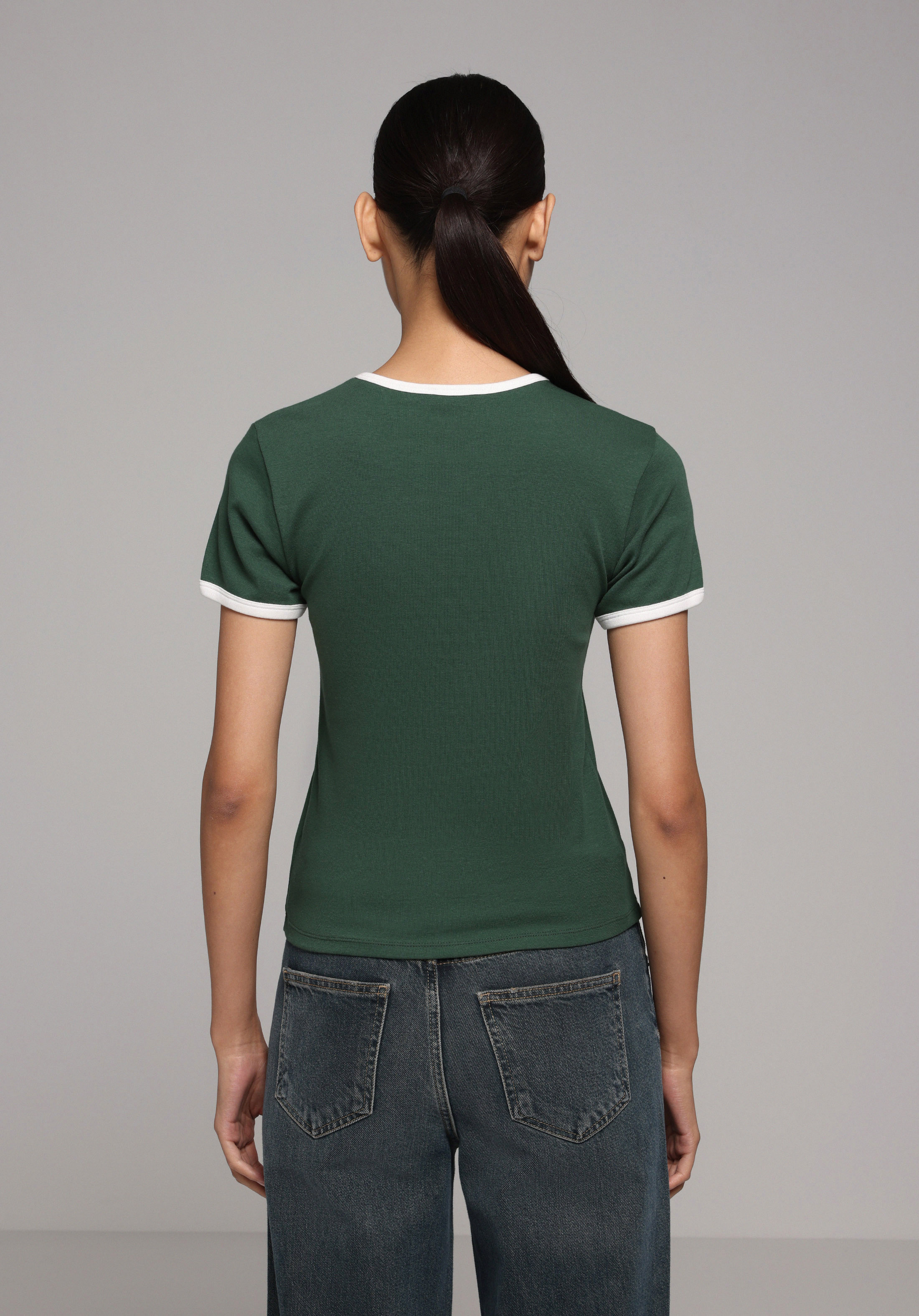 Slim Fit Yuvarlak Yaka Baskılı Kadın Yeşil Kısa Kol Tişört