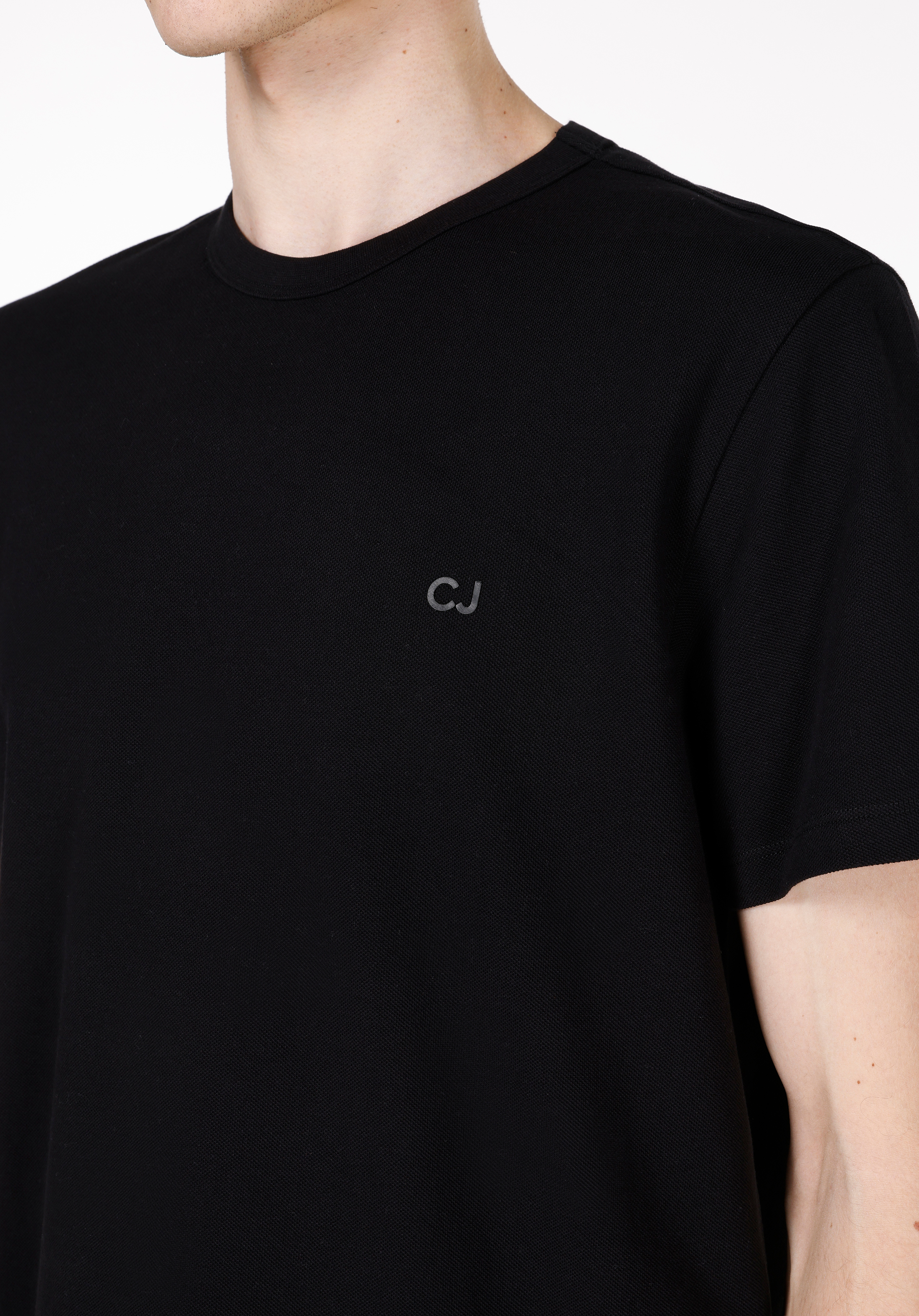 Regular Fit Yuvarlak Yaka Düz Erkek Siyah Kısa Kol Tişört