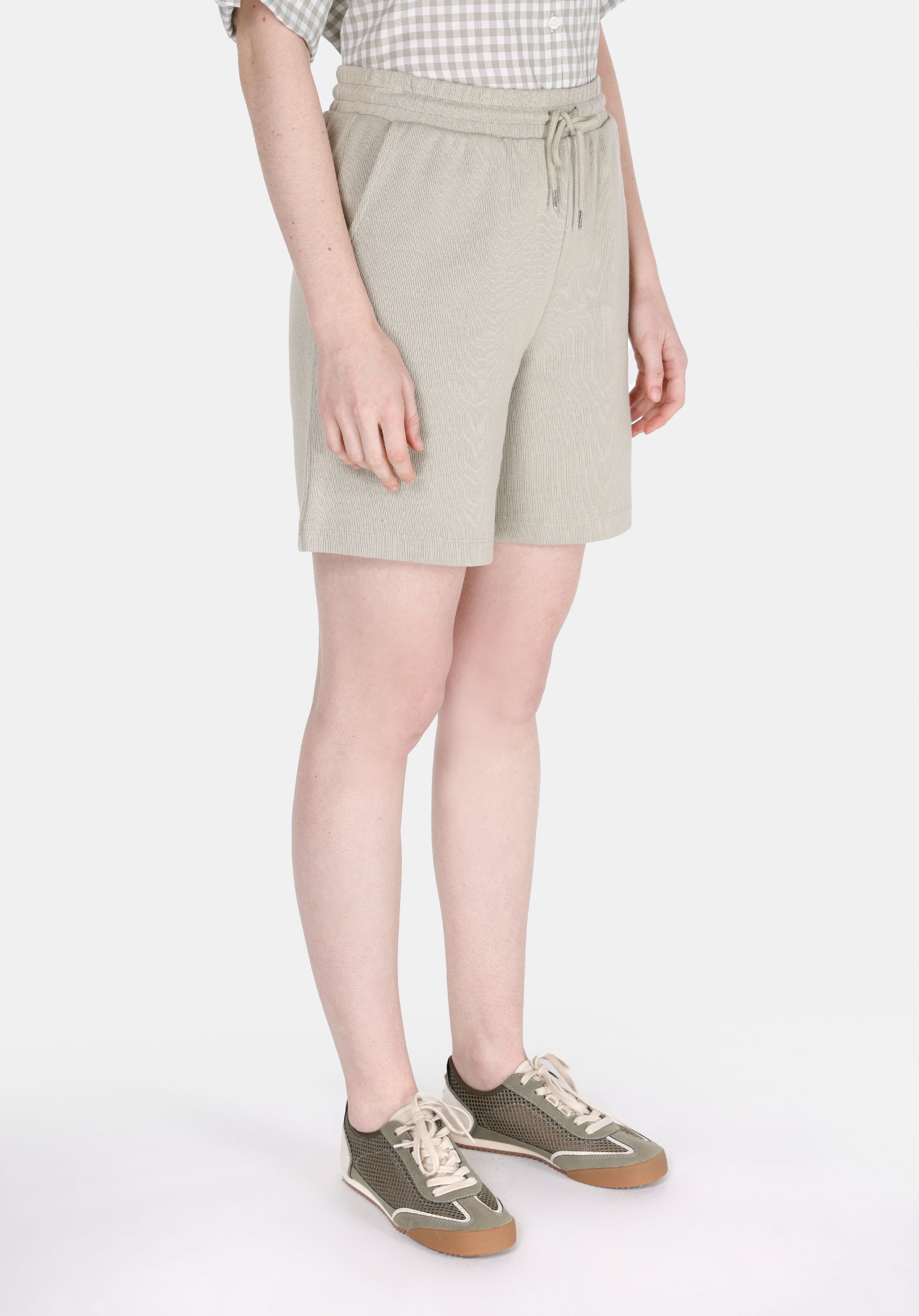 Regular Fit Orta Bel Baskılı Kadın Yeşil Şort