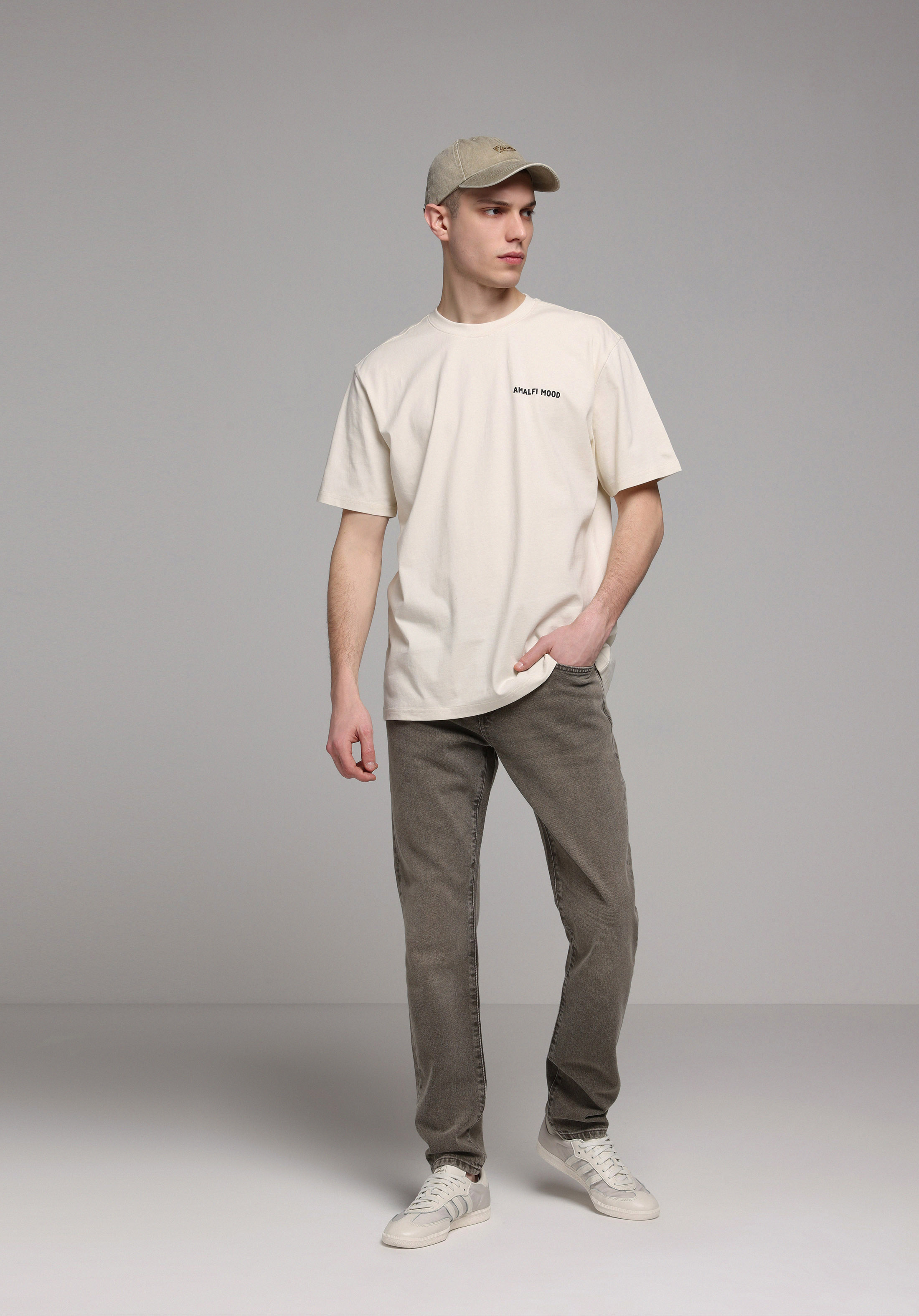 Comfort Fit Yuvarlak Yaka Baskılı Erkek Bej Kısa Kol Tişört