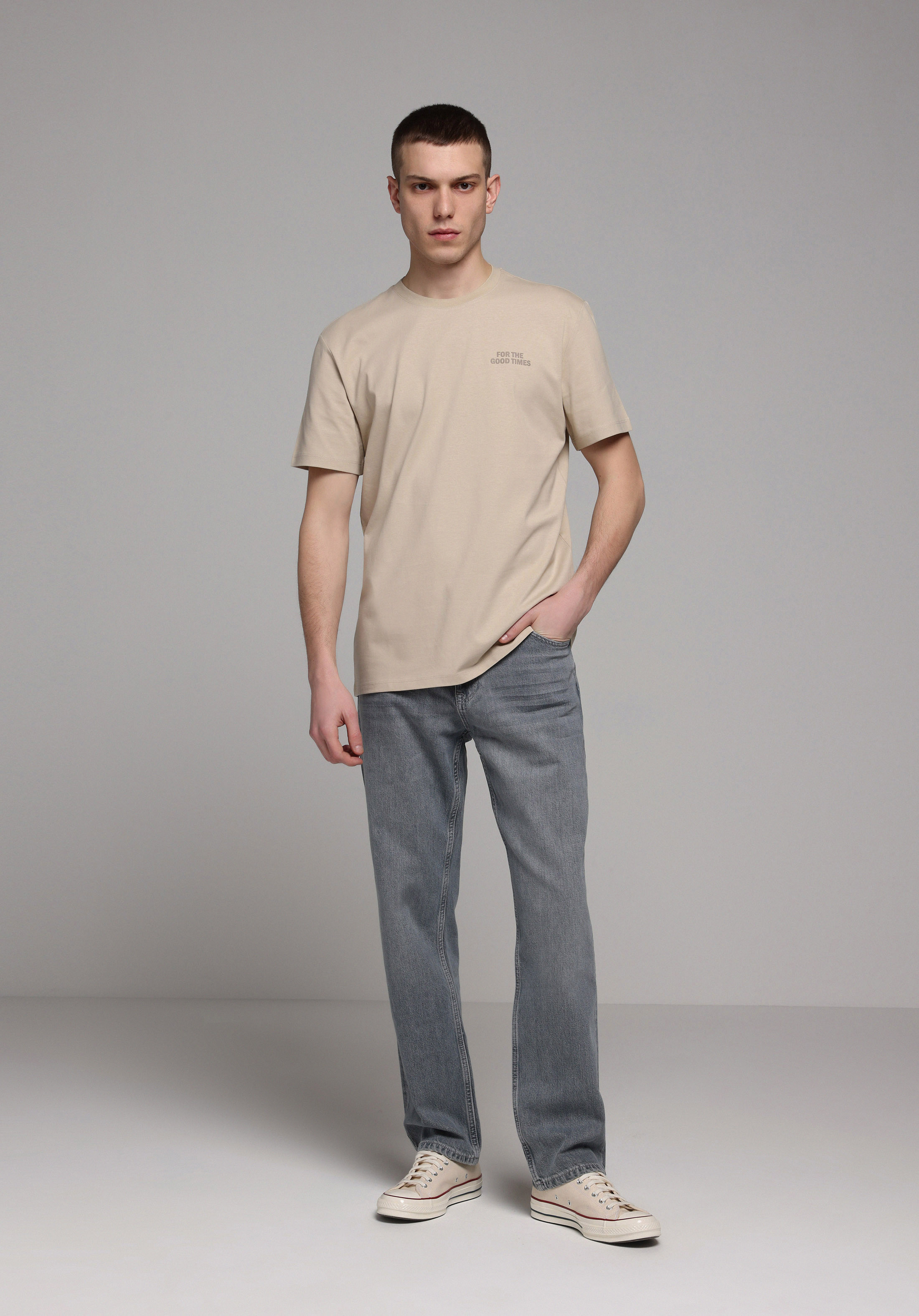 Regular Fit Yuvarlak Yaka Düz Erkek Bej Kısa Kol Tişört