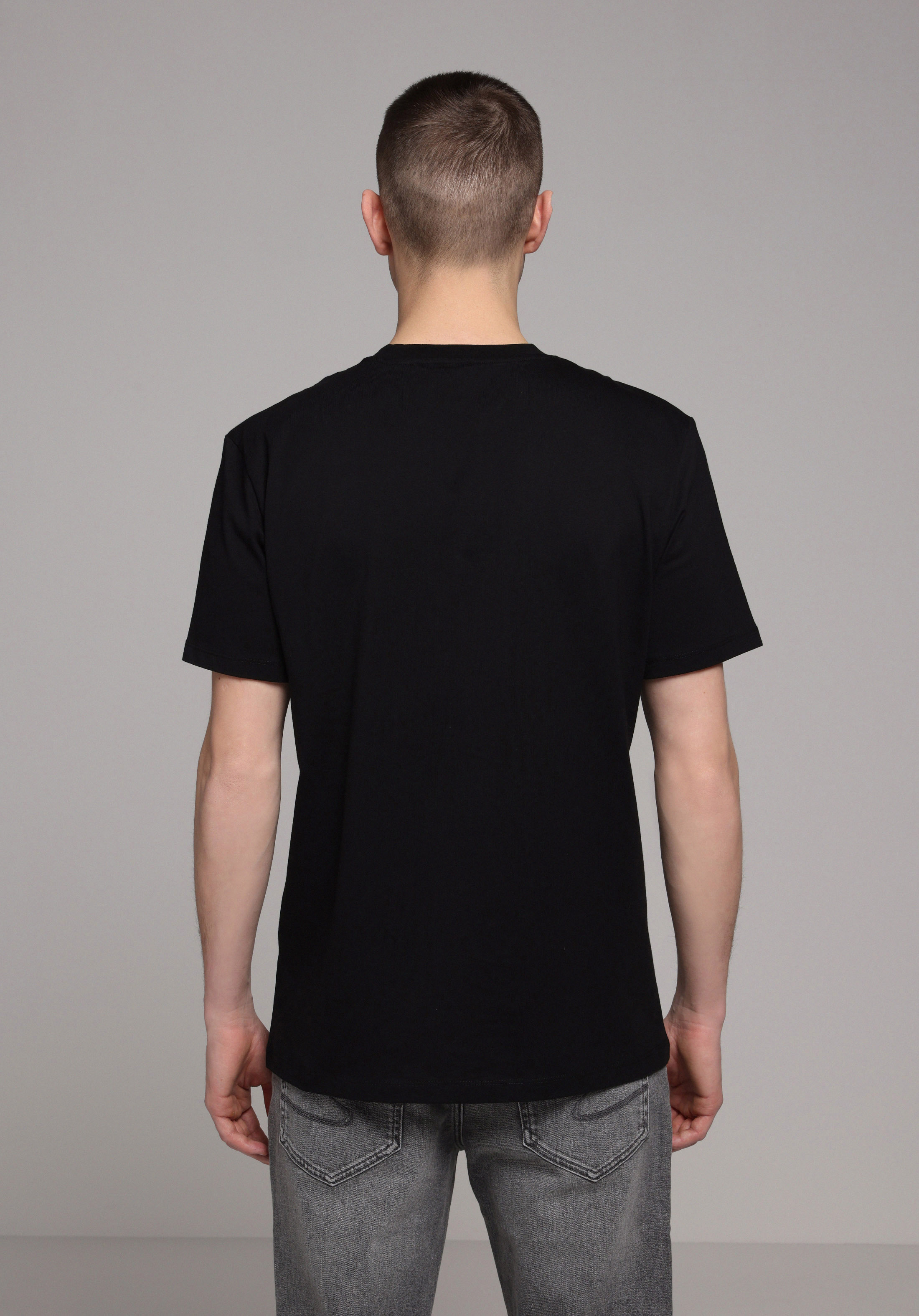 Regular Fit Yuvarlak Yaka Düz Erkek Siyah Kısa Kol Tişört
