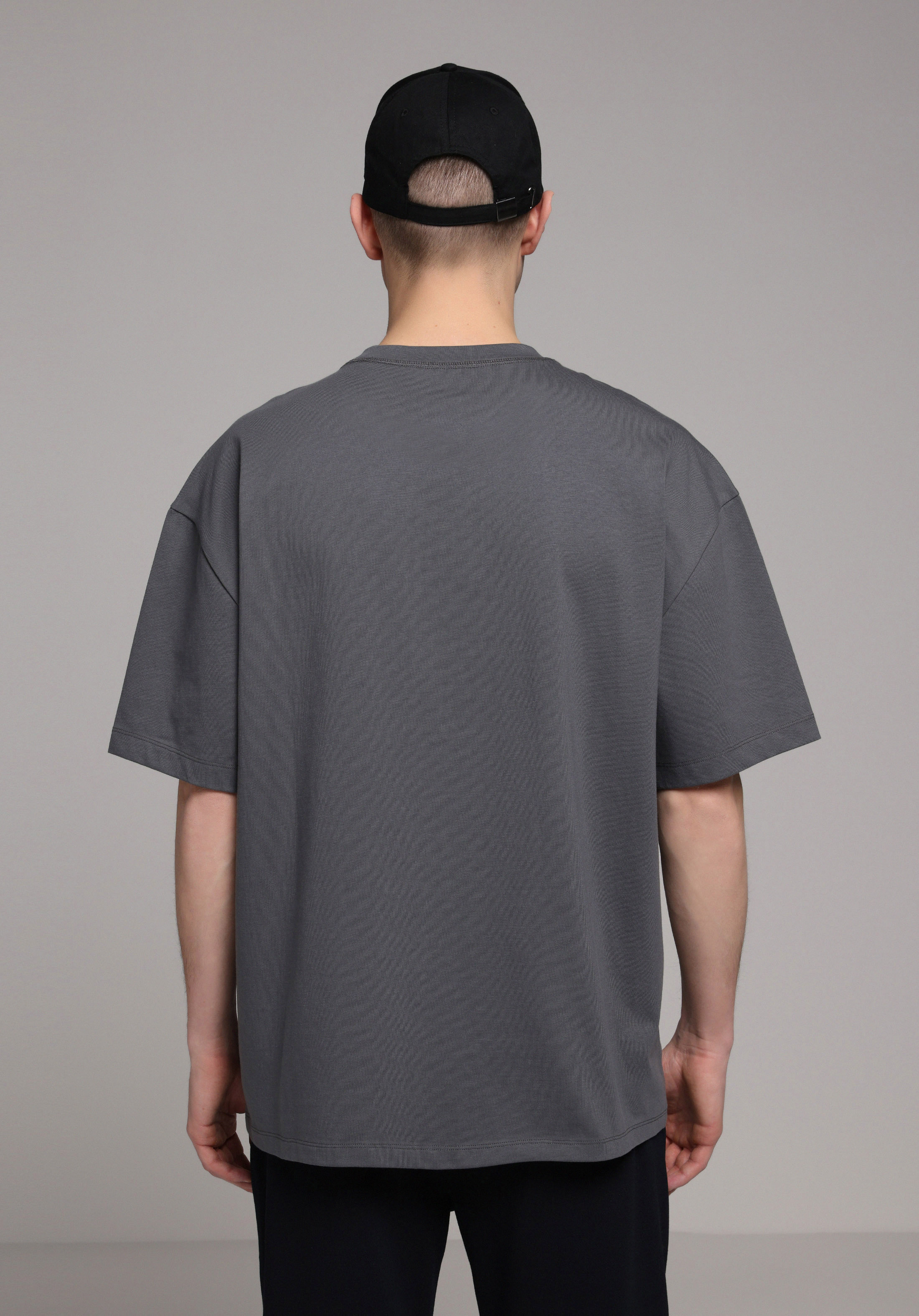 Oversize Fit Yuvarlak Yaka Düz Erkek Antrasit Kısa Kol Tişört