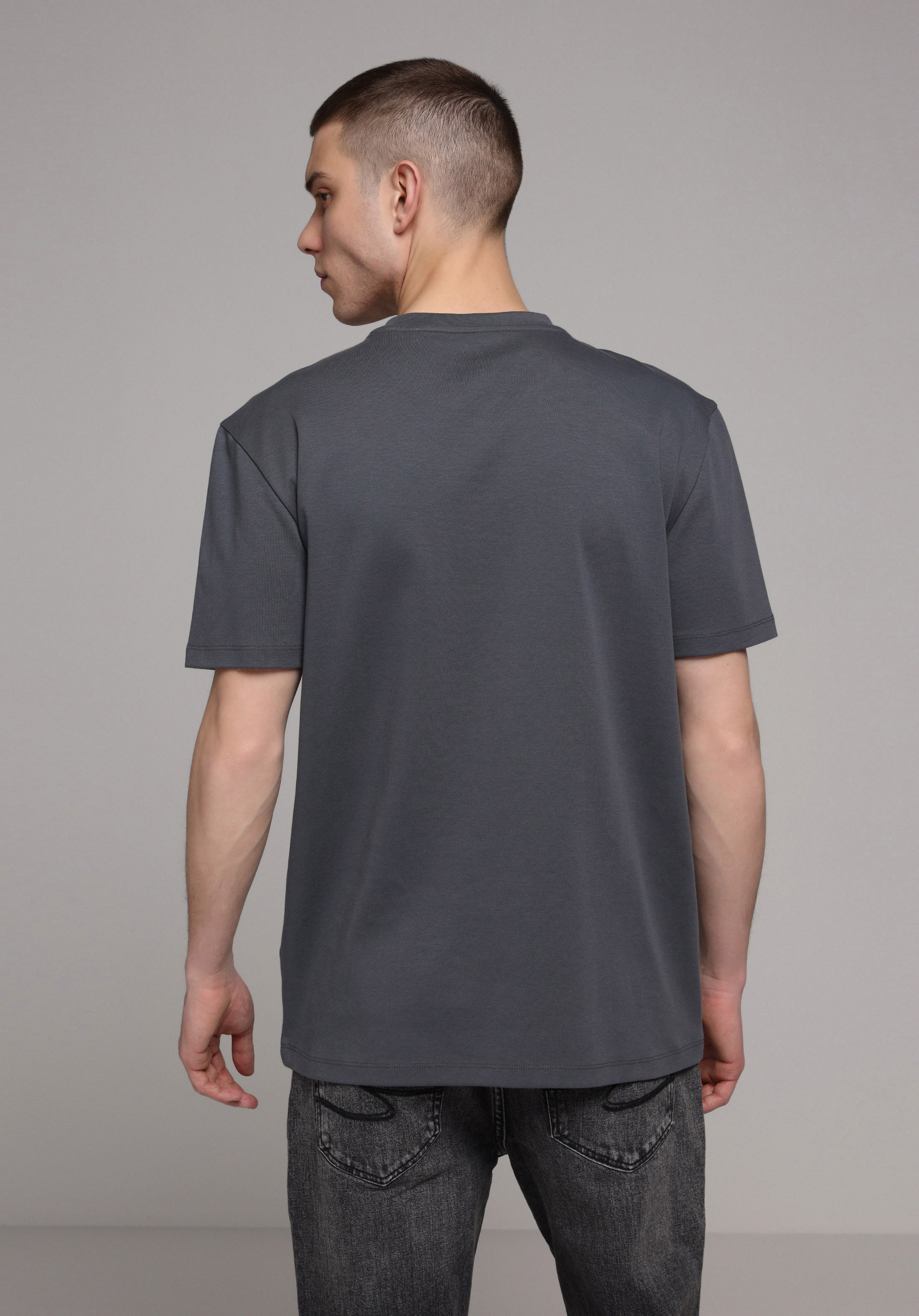 Regular Fit Yuvarlak Yaka Düz Erkek Antrasit Kısa Kol Tişört