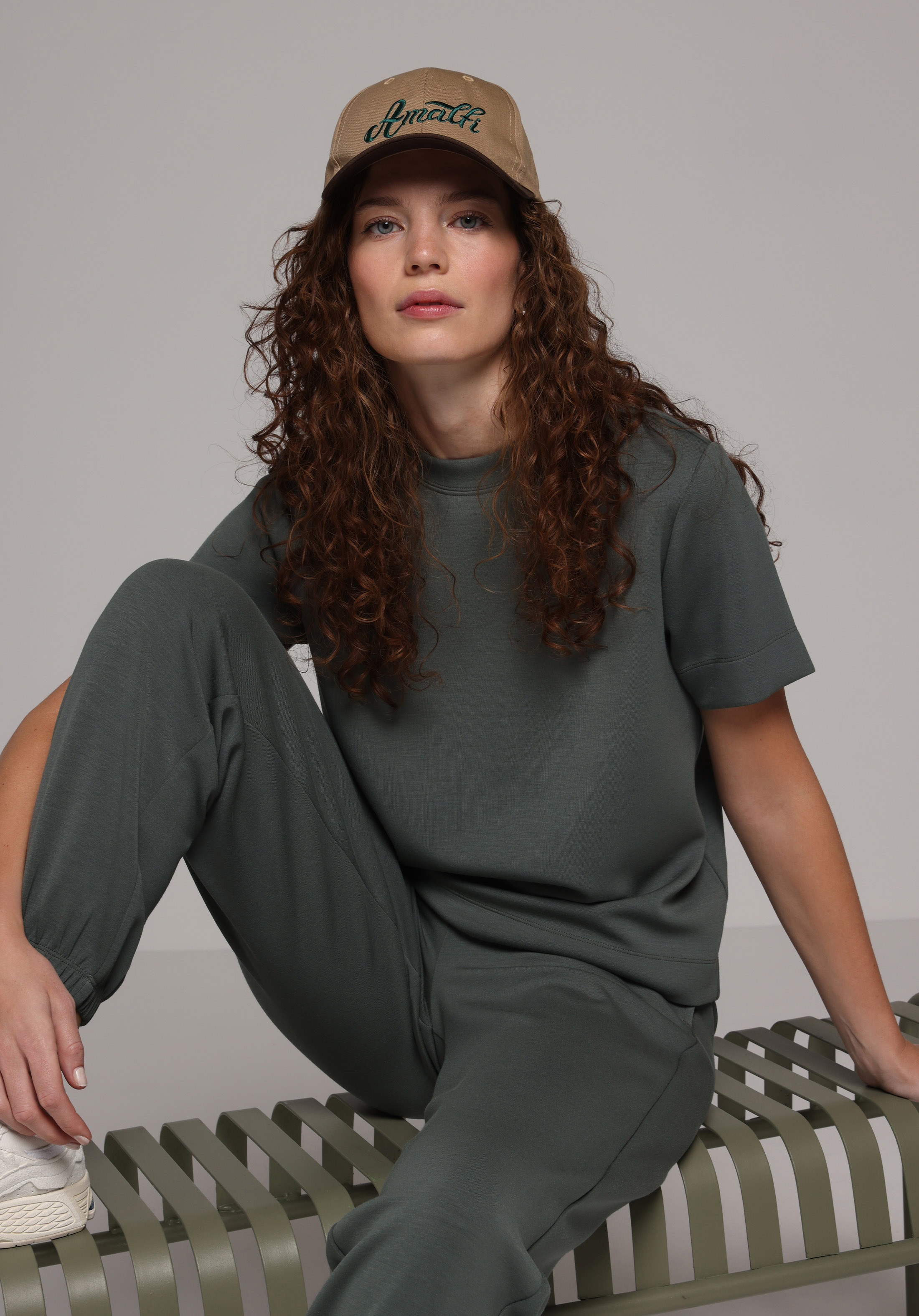 Tricouri si Topuri - COLIN'S Tricou Haki  Femei