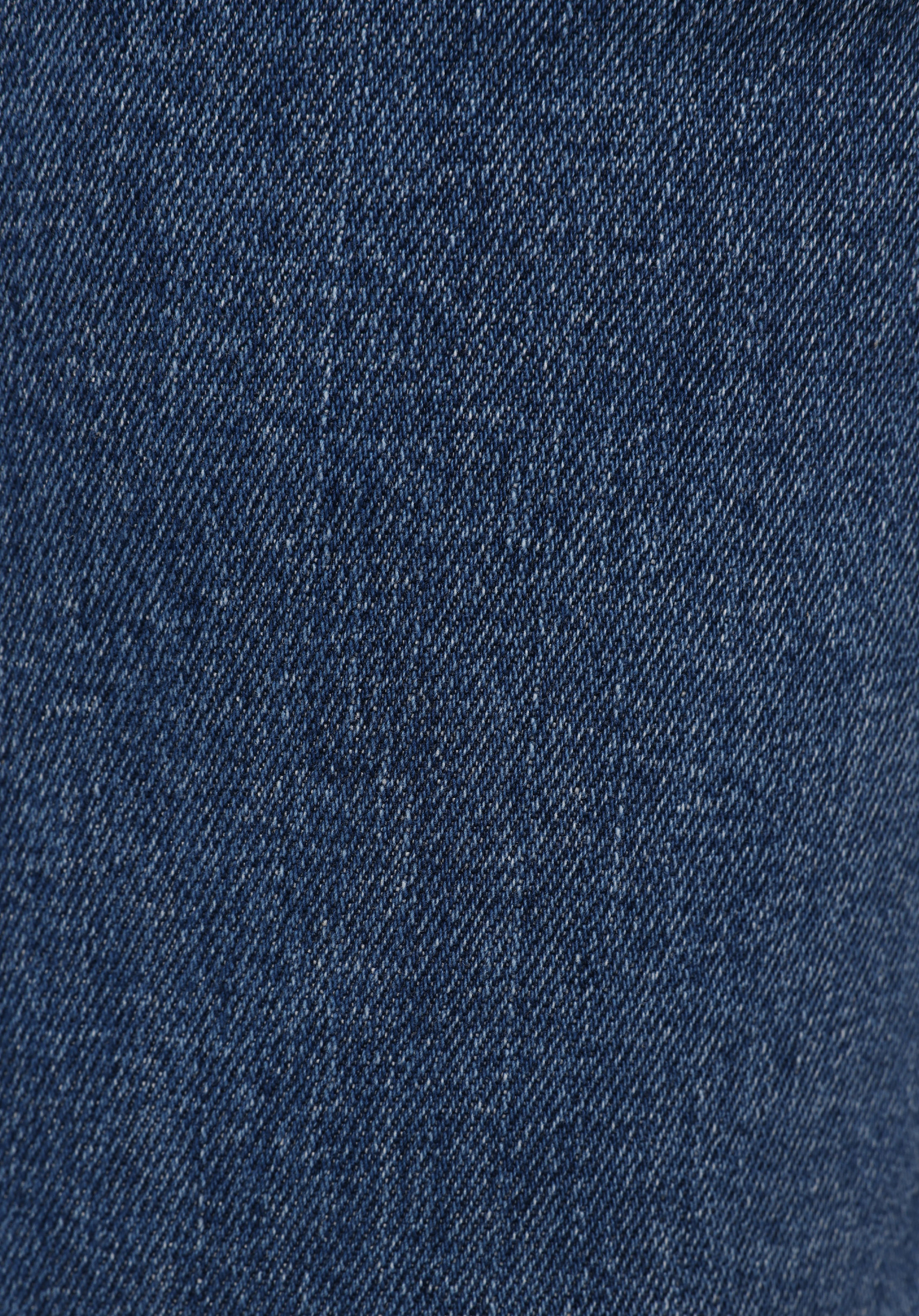 Regular Fit   Kadın Light İndigo Denim Jean Pantolon