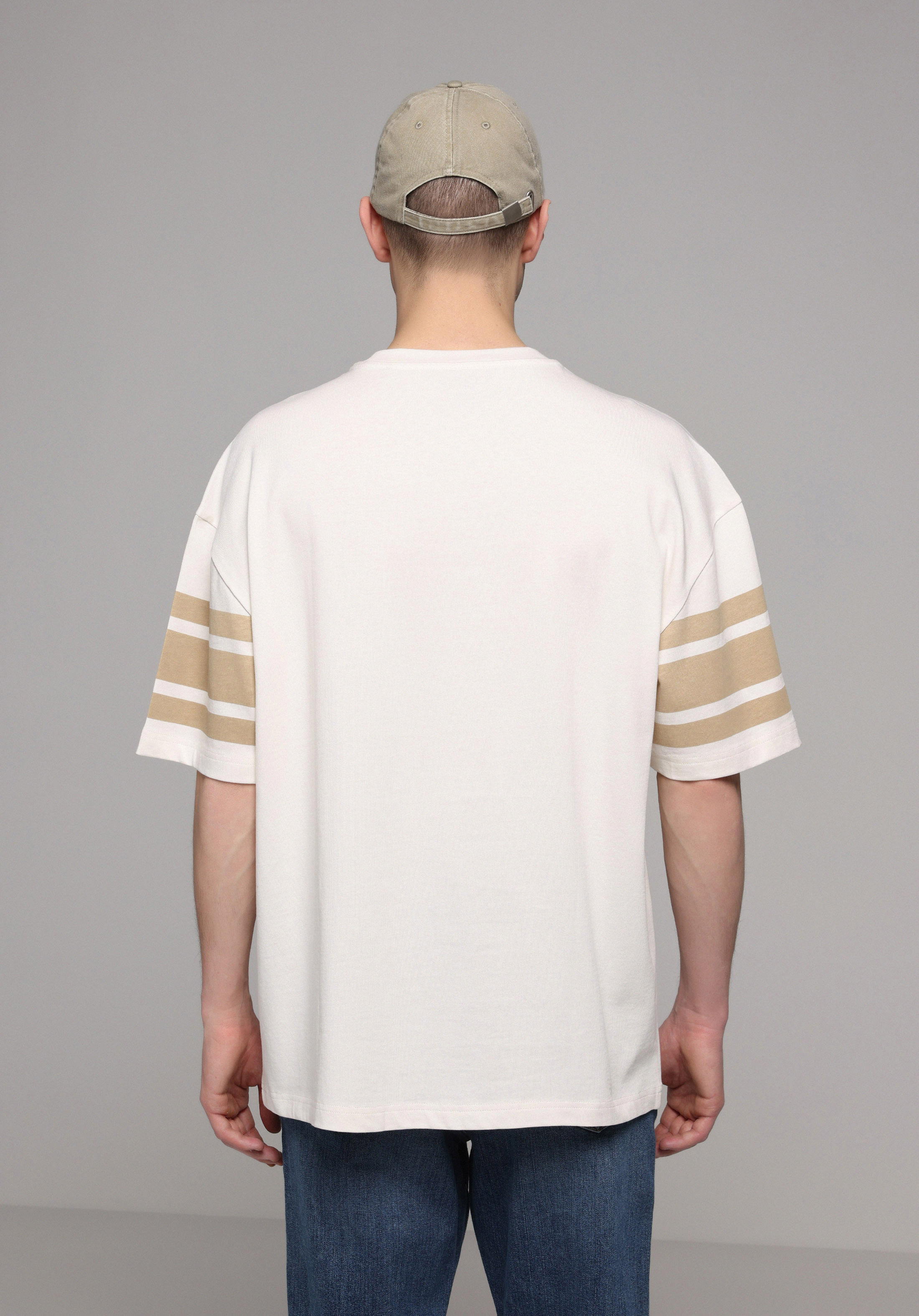 Oversize Fit Yuvarlak Yaka Düz Erkek Ekru Kısa Kol Tişört