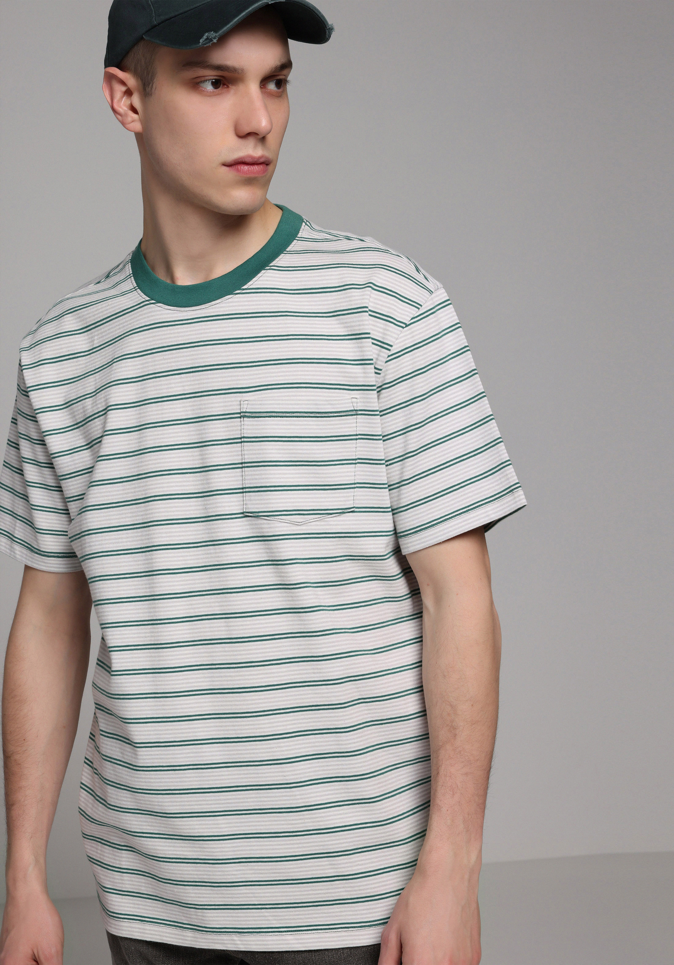 Comfort Fit Yuvarlak Yaka Çizgili Erkek Yeşil Kısa Kol Tişört
