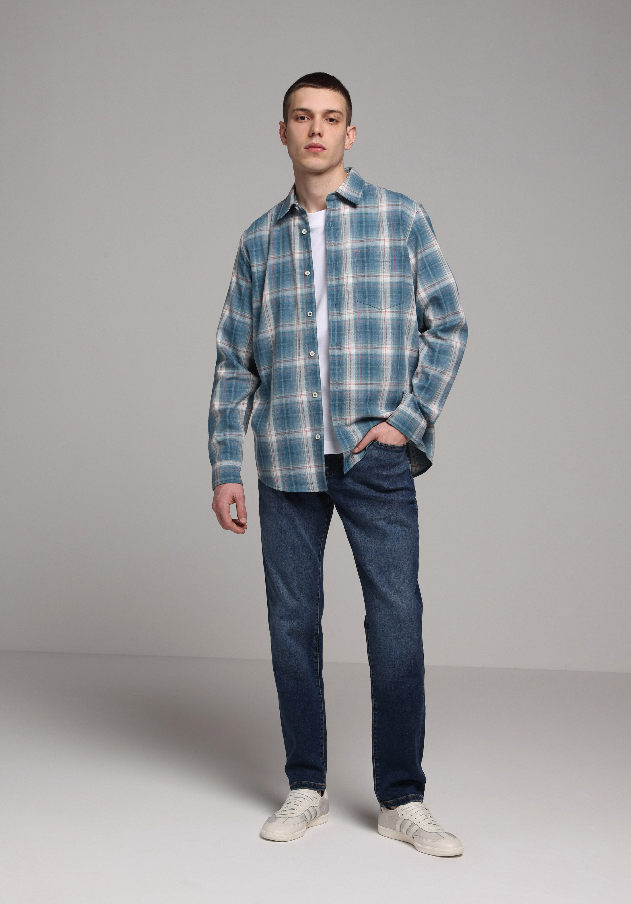 Regular Fit   Erkek Dark İndigo Denim Jean Pantolon