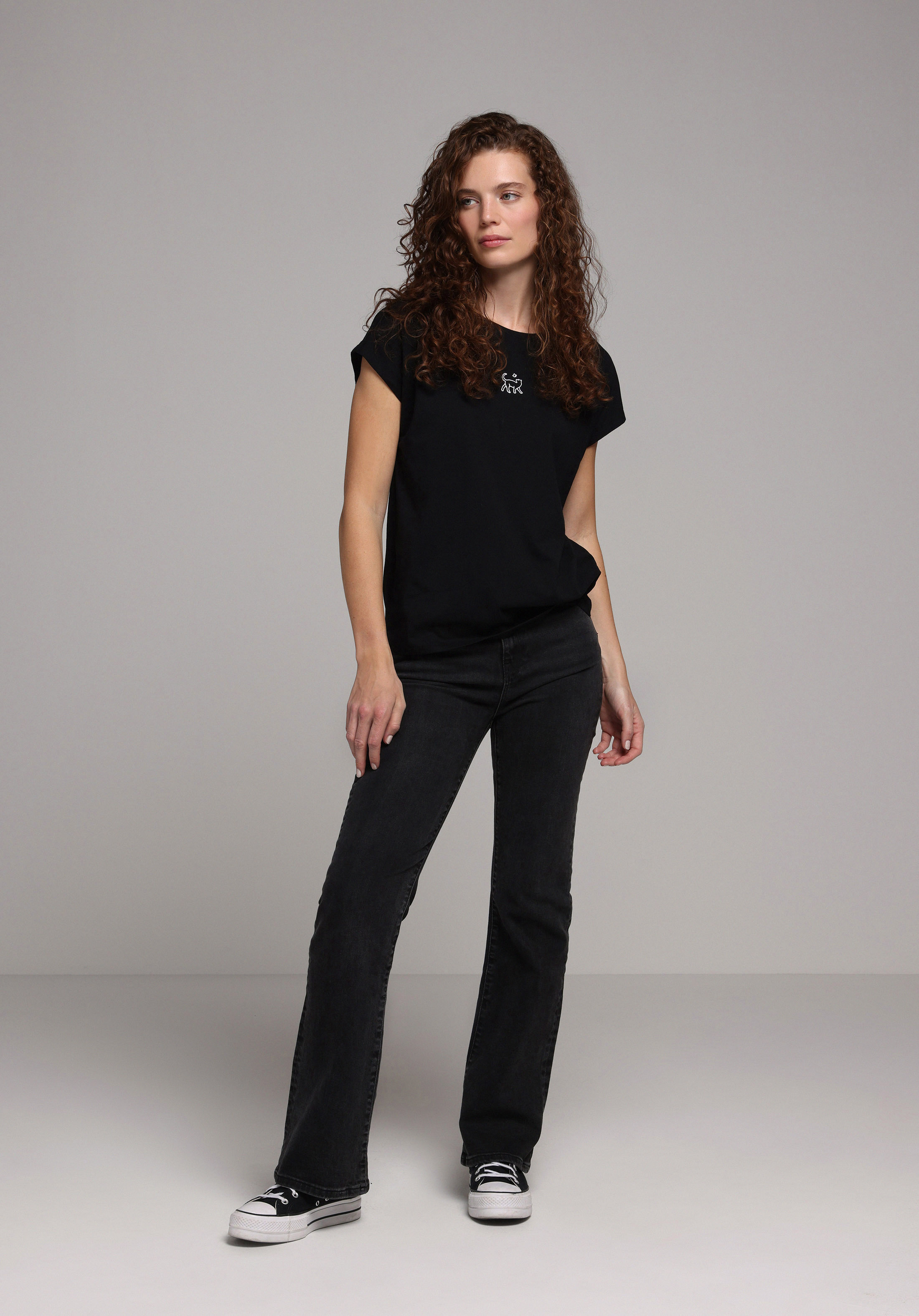 Regular Fit Yuvarlak Yaka Baskılı Kadın Siyah Kısa Kol Tişört