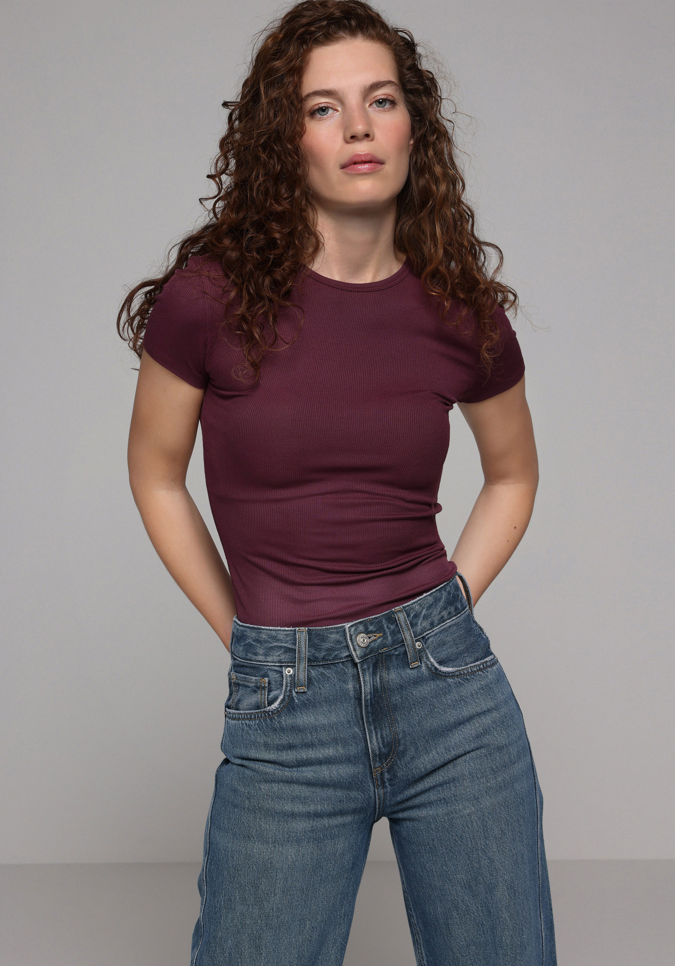 Slim Fit Yuvarlak Yaka Düz Kadın Mor Kısa Kol Tişört