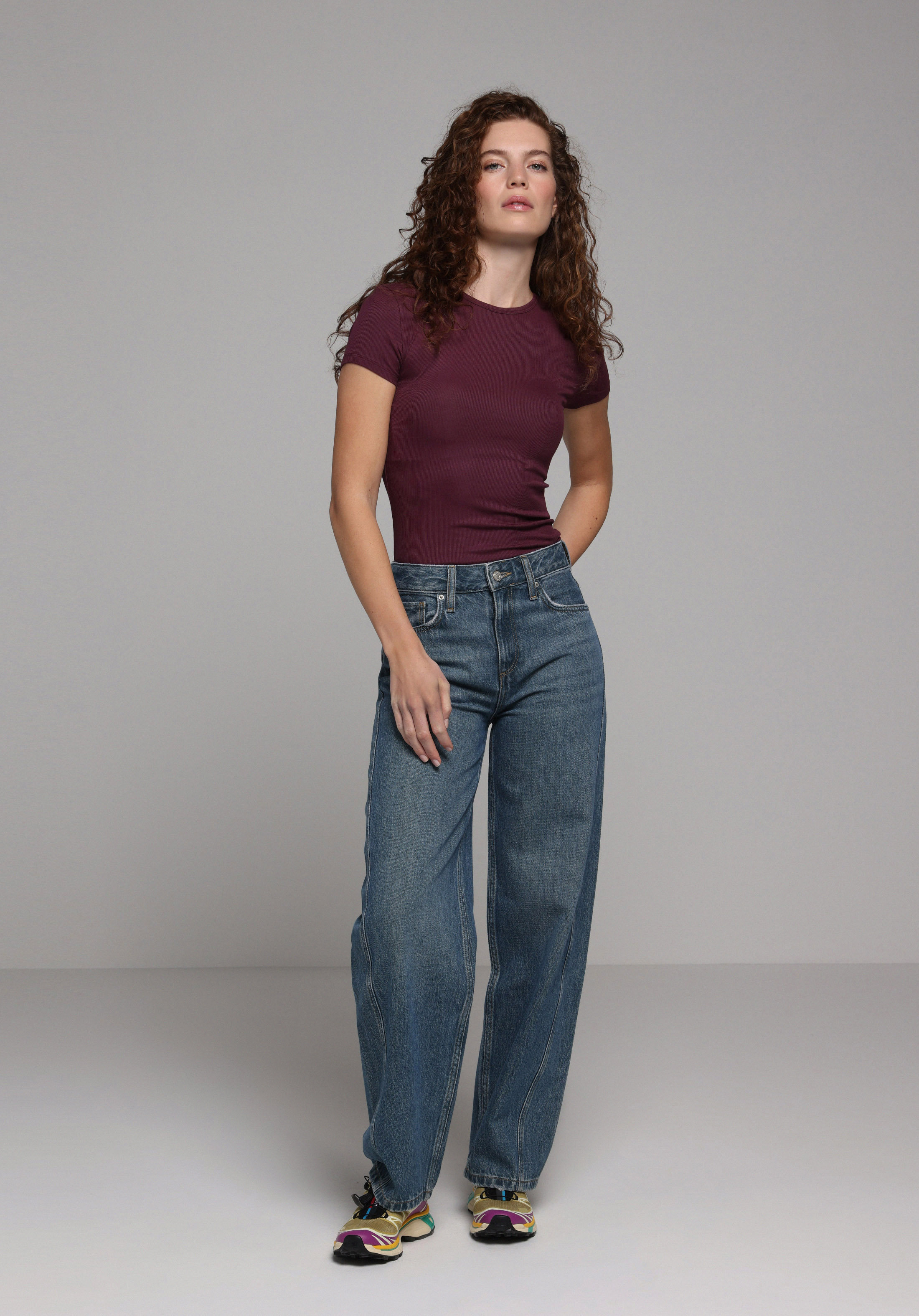 Slim Fit Yuvarlak Yaka Düz Kadın Mor Kısa Kol Tişört