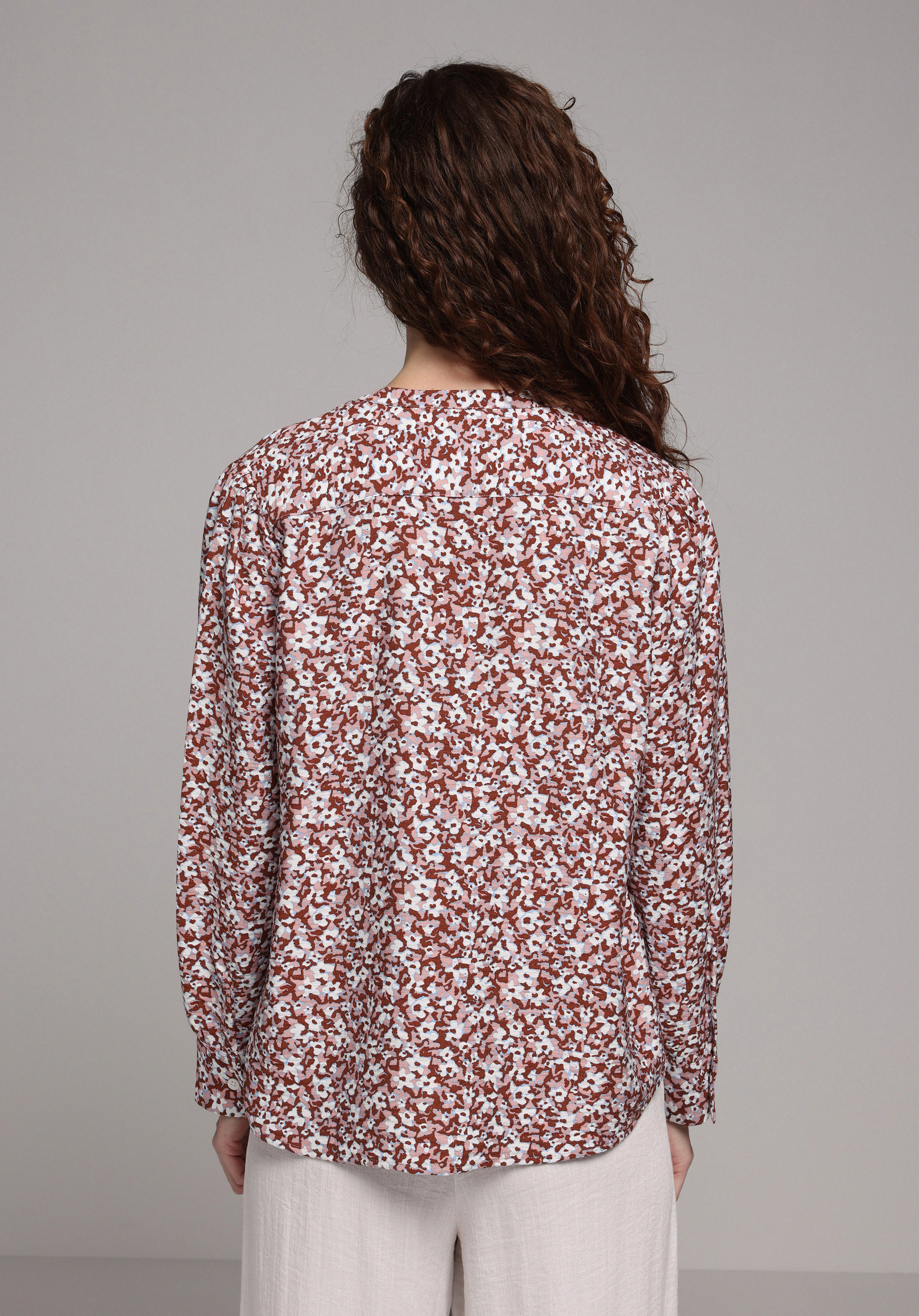 Fashion Fit Yuvarlak Yaka Çiçekli Kadın Kahverengi Uzun Kol Gömlek