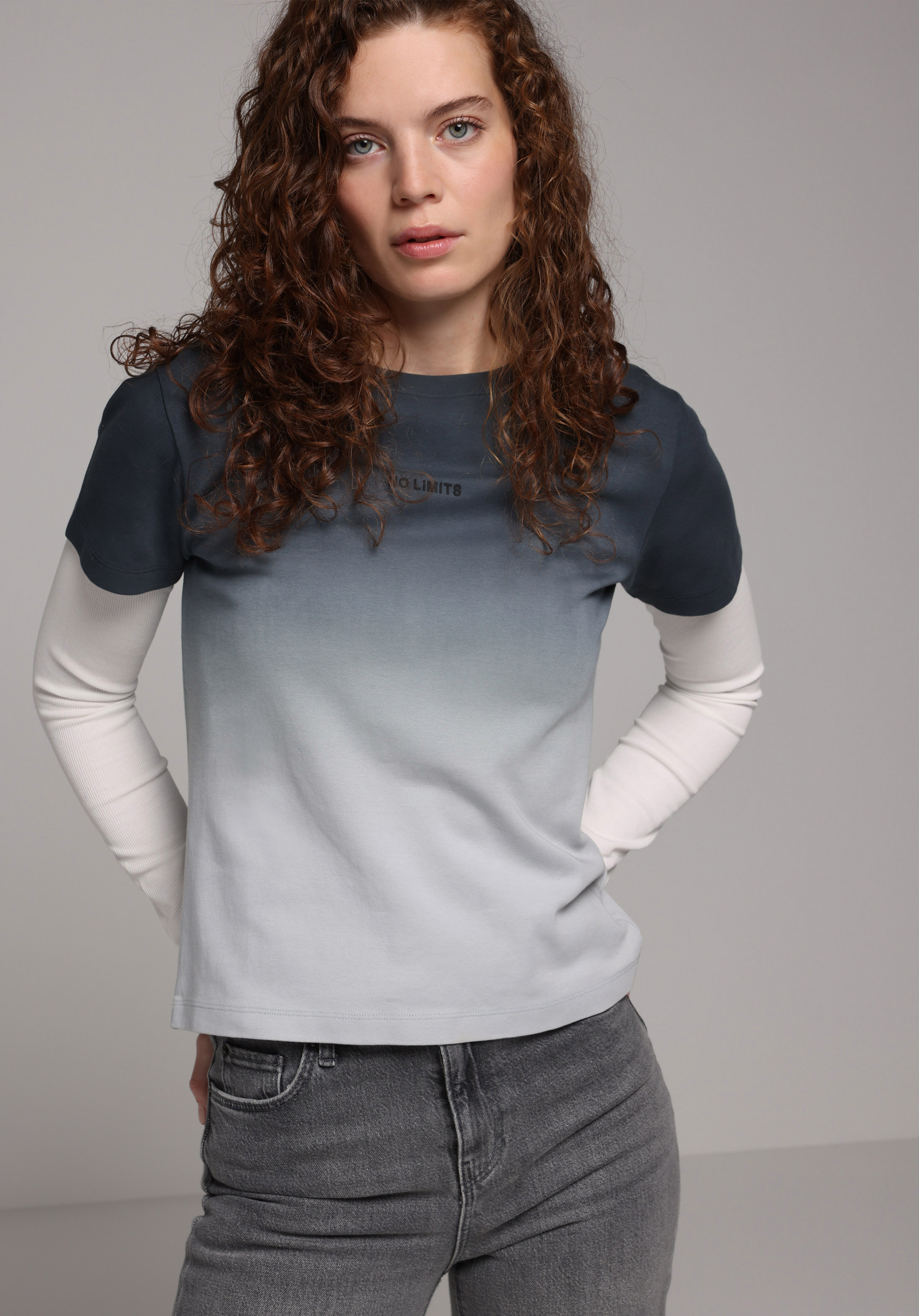 Regular Fit Yuvarlak Yaka Baskılı Kadın Lacivert Kısa Kol Tişört