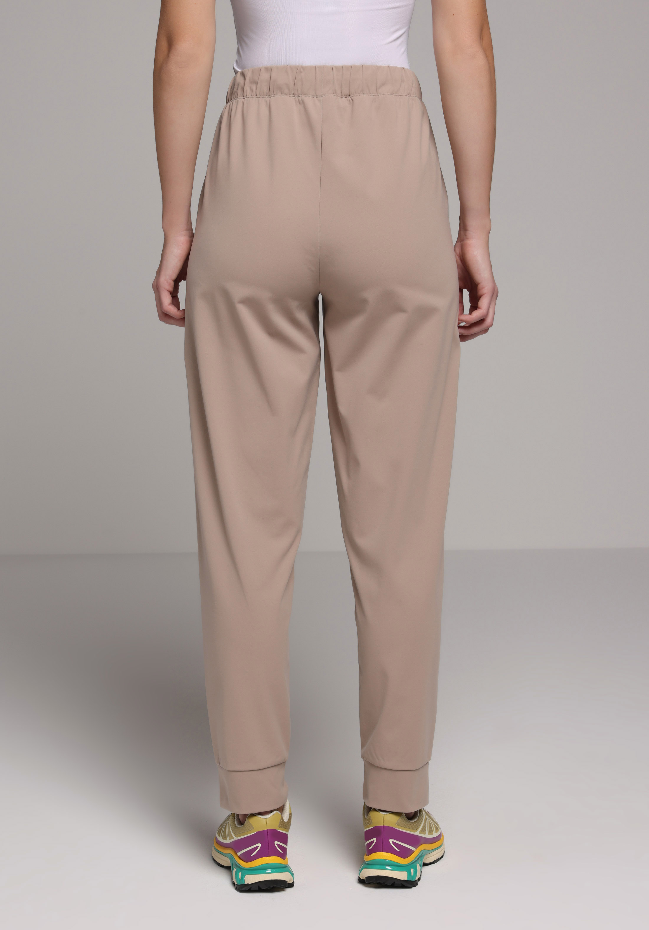 Regular Fit Orta Bel Düz Kadın Bej Eşofman Altı