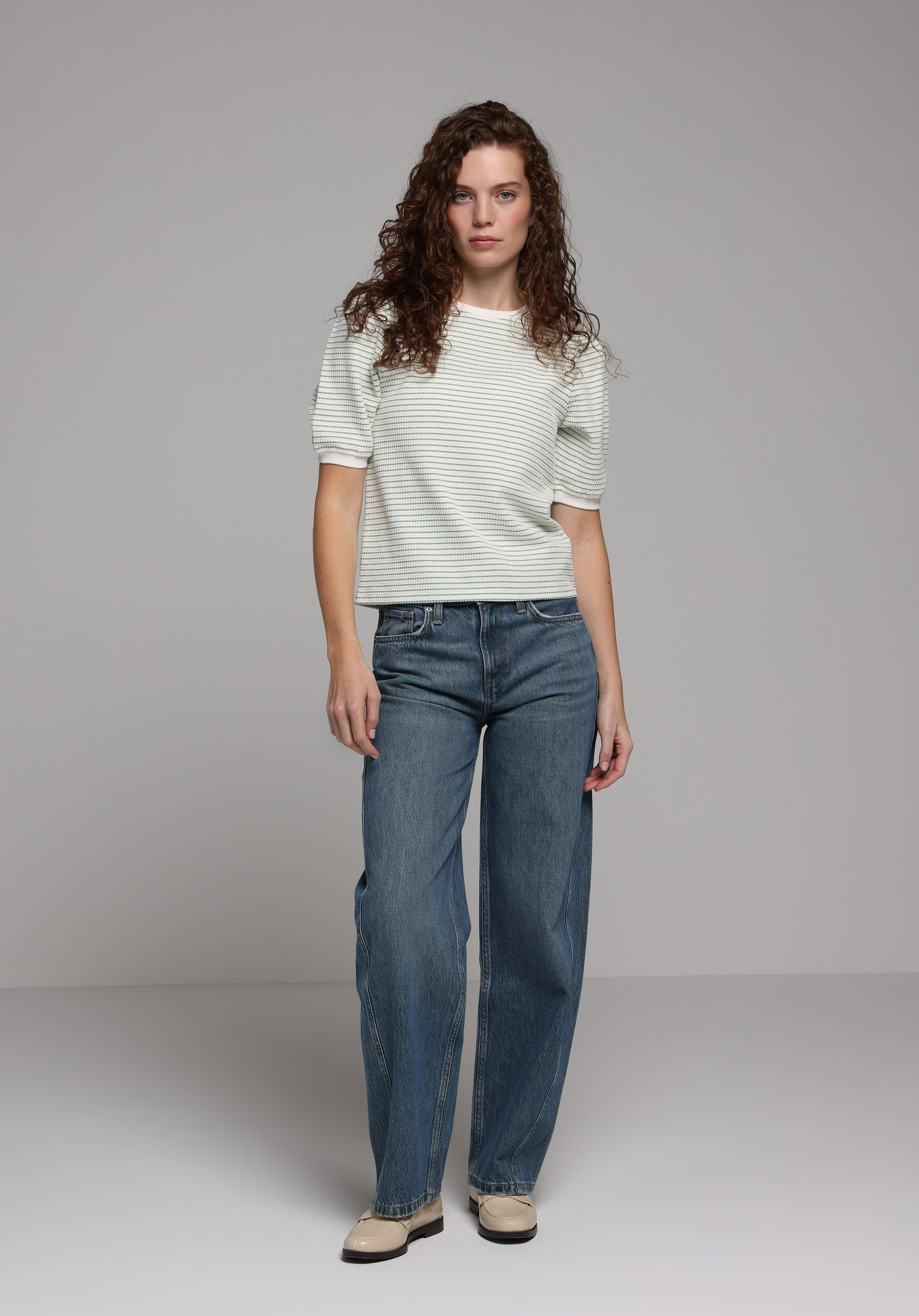 Slim Fit Yuvarlak Yaka Çizgili Kadın Yeşil Kısa Kol Tişört