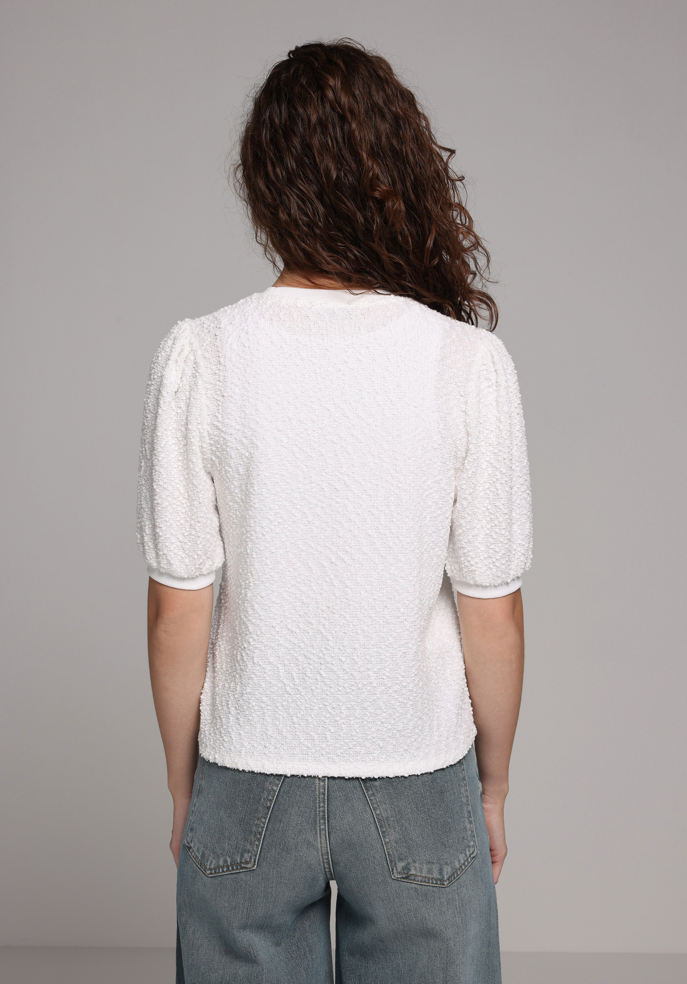 Regular Fit Yuvarlak Yaka Jakarlı Kadın Beyaz Kısa Kol Tişört