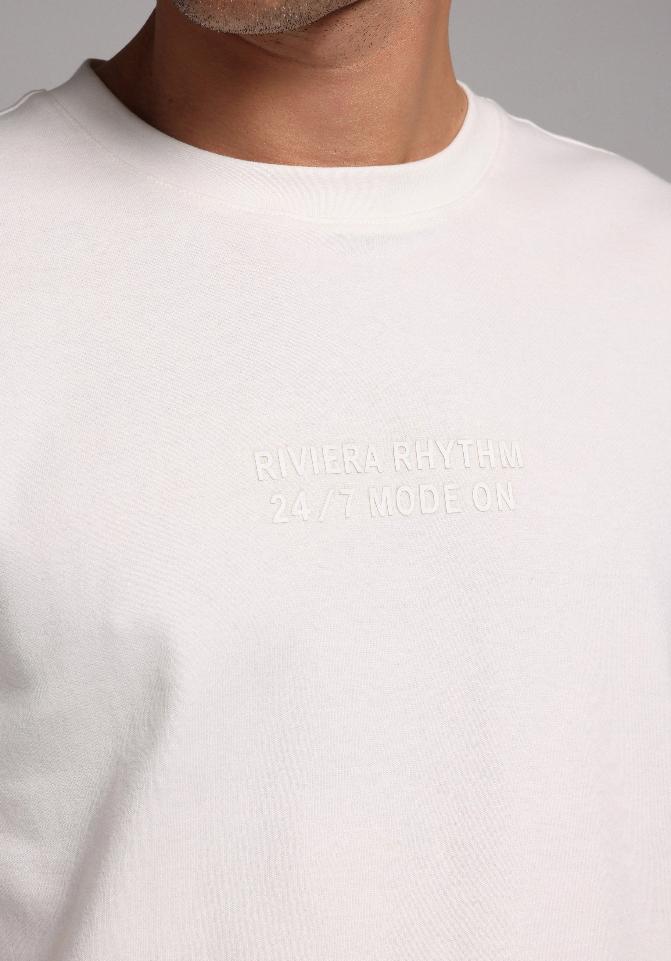 Comfort Fit Yuvarlak Yaka Düz Erkek Beyaz Kısa Kol Tişört