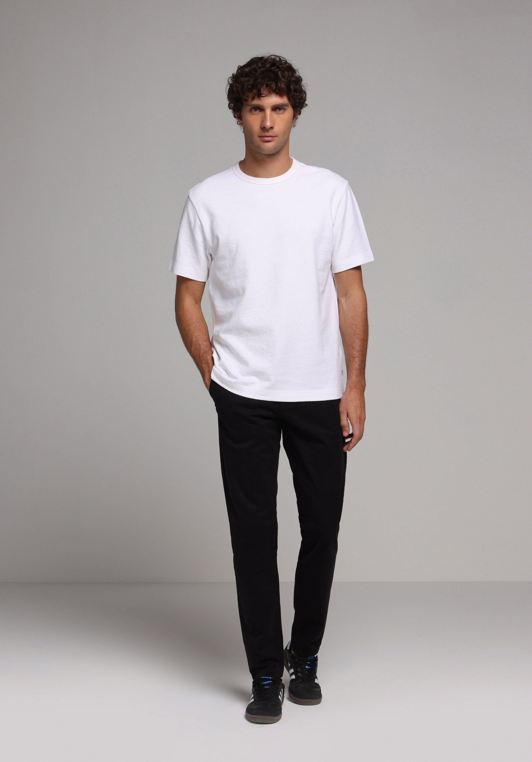 Comfort Fit Yuvarlak Yaka Düz Erkek Beyaz Kısa Kol Tişört