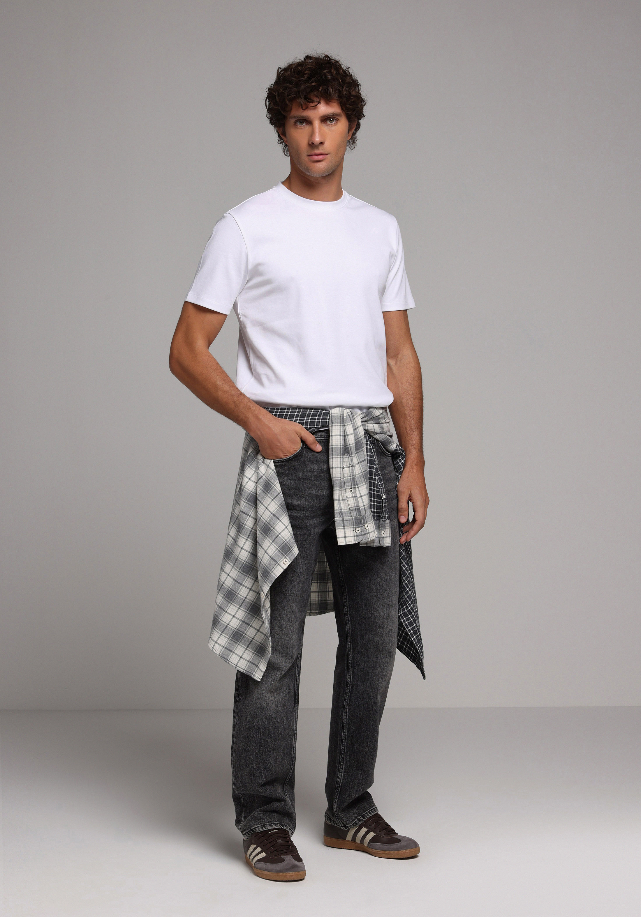 Regular Fit Yuvarlak Yaka Düz Erkek Beyaz Kısa Kol Tişört