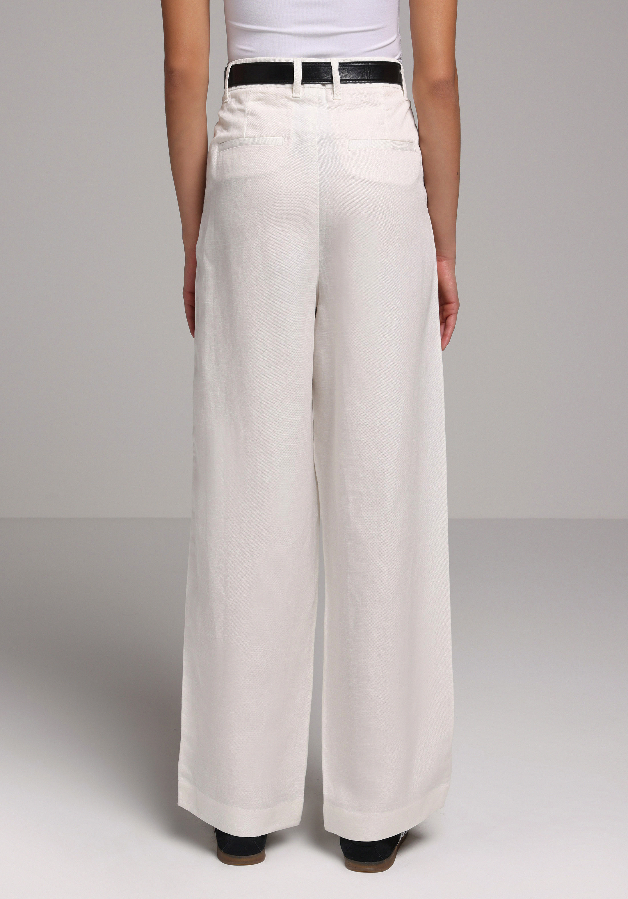 Regular Fit Yüksel Bel Geniş Paça Kadın Beyaz  Pantolon