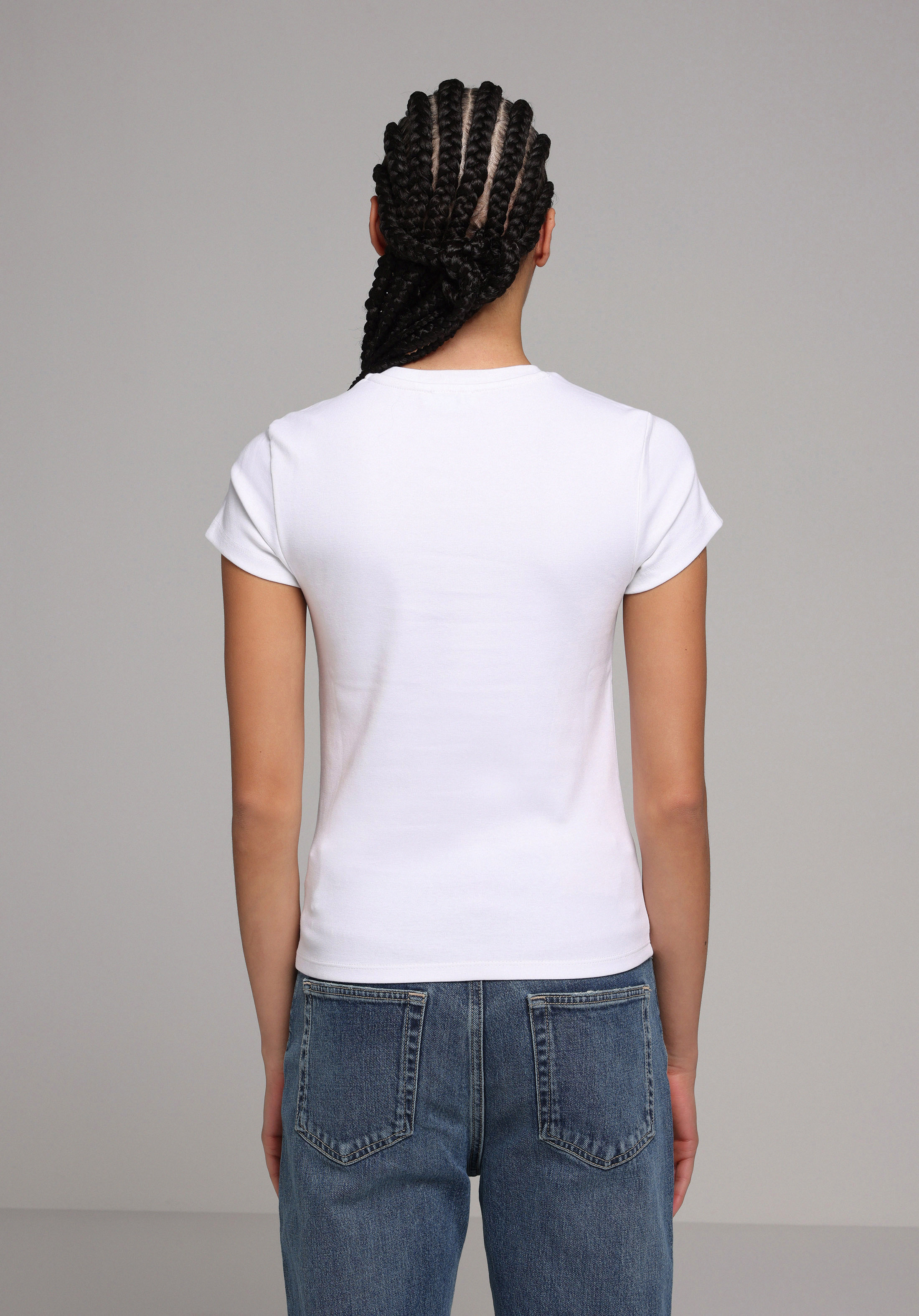 Slim Fit Yuvarlak Yaka Baskılı Kadın Beyaz Kısa Kol Tişört