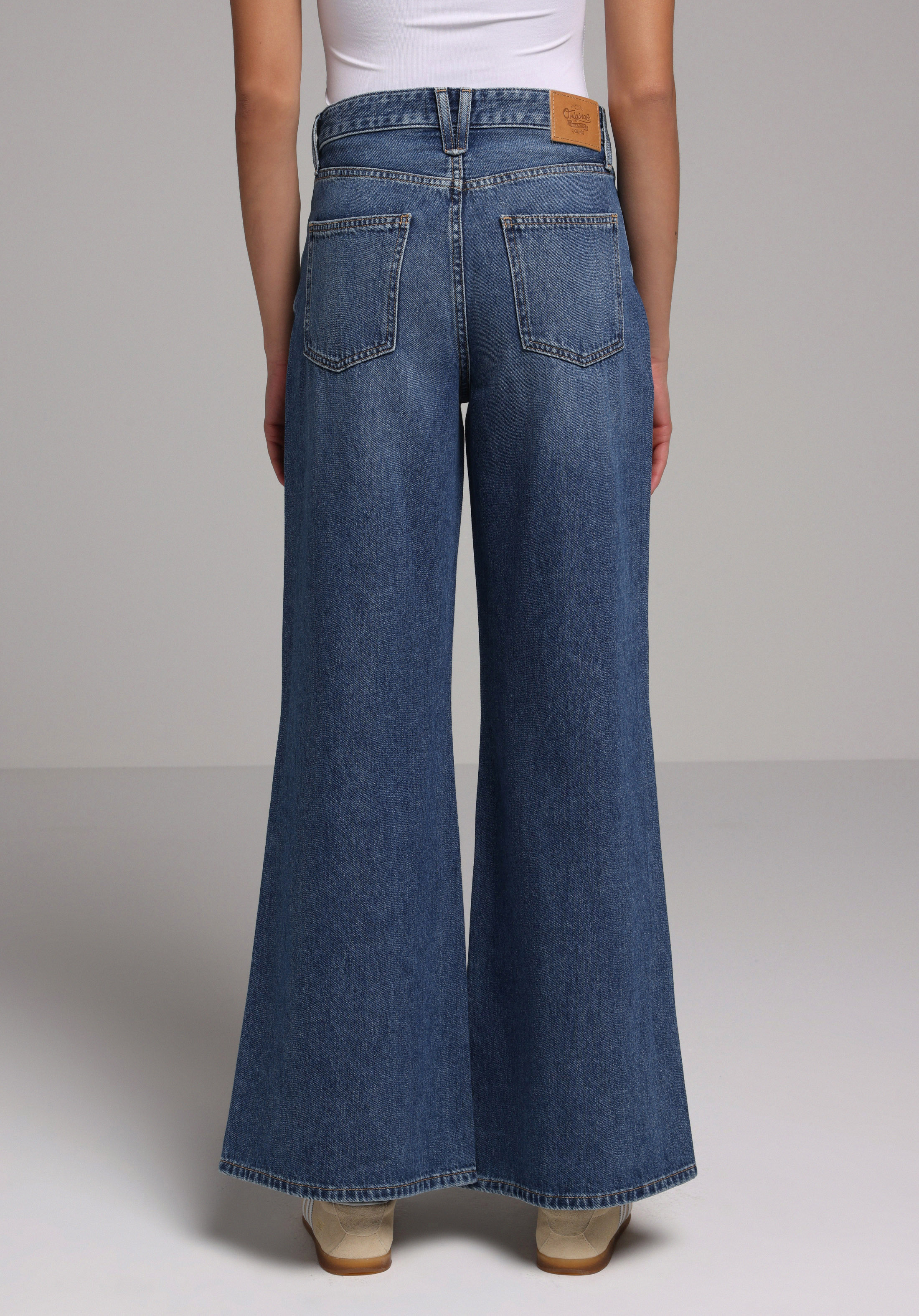 Loose Fit   Kadın Mid İndigo Denim Jean Pantolon