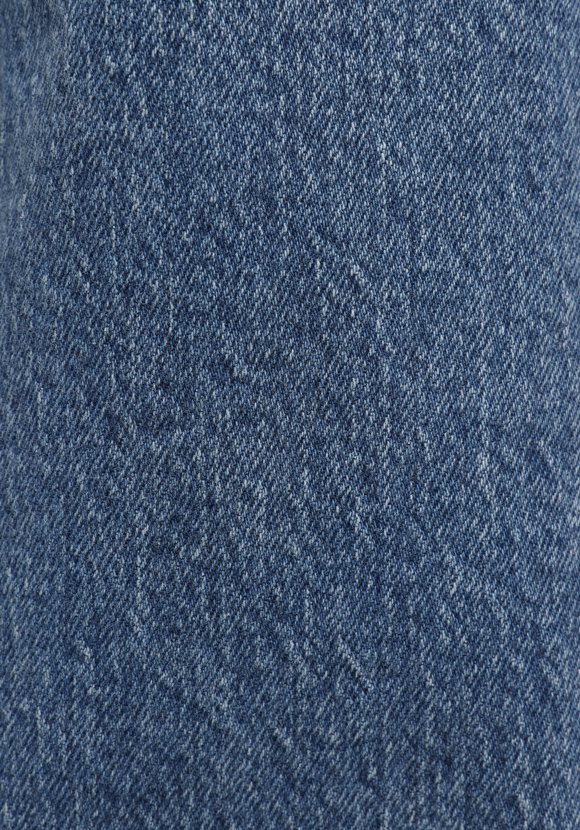 Regular Fit   Kadın Light İndigo Denim Jean Pantolon