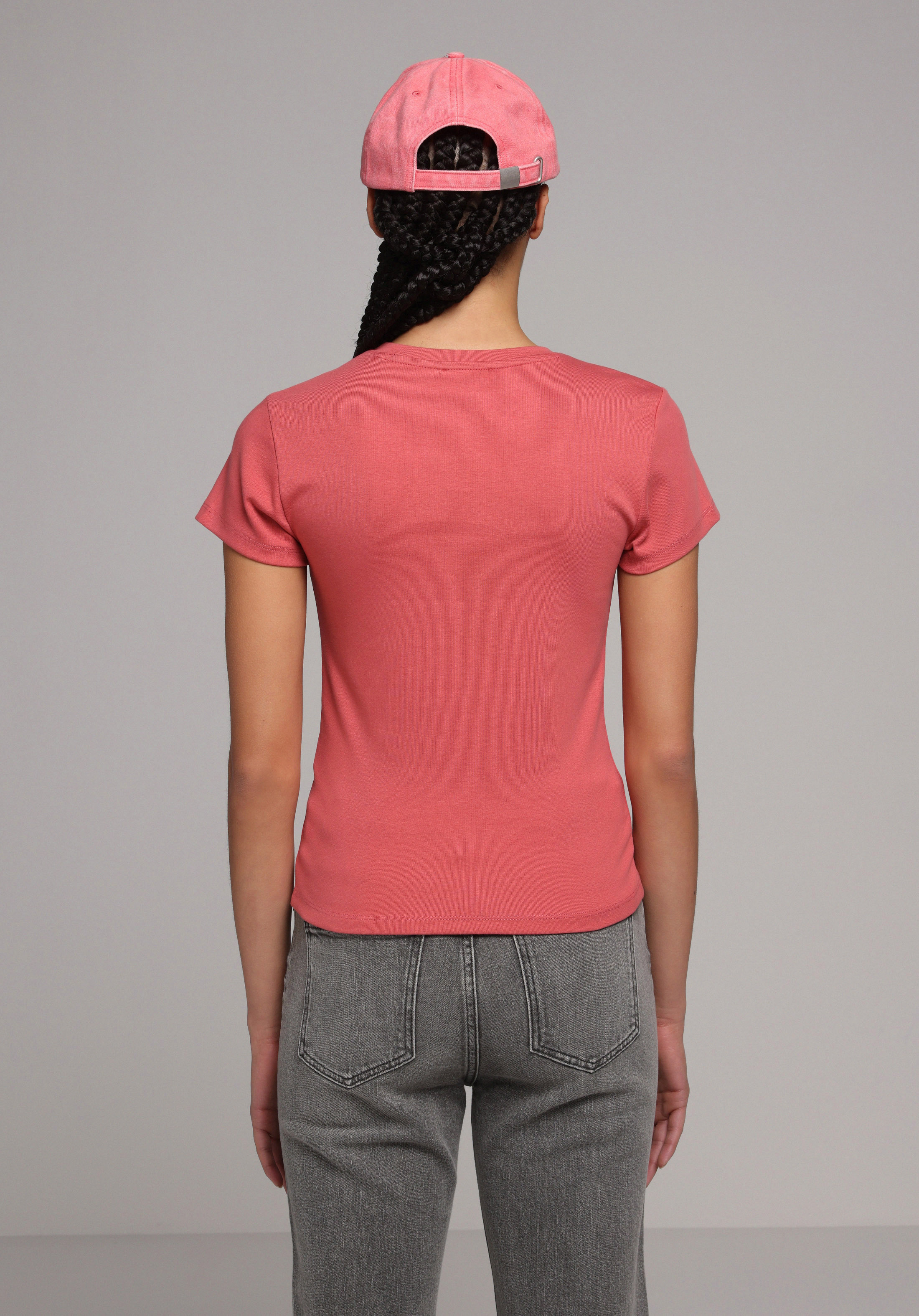 Slim Fit Yuvarlak Yaka Düz Kadın Kirmizi Kısa Kol Tişört