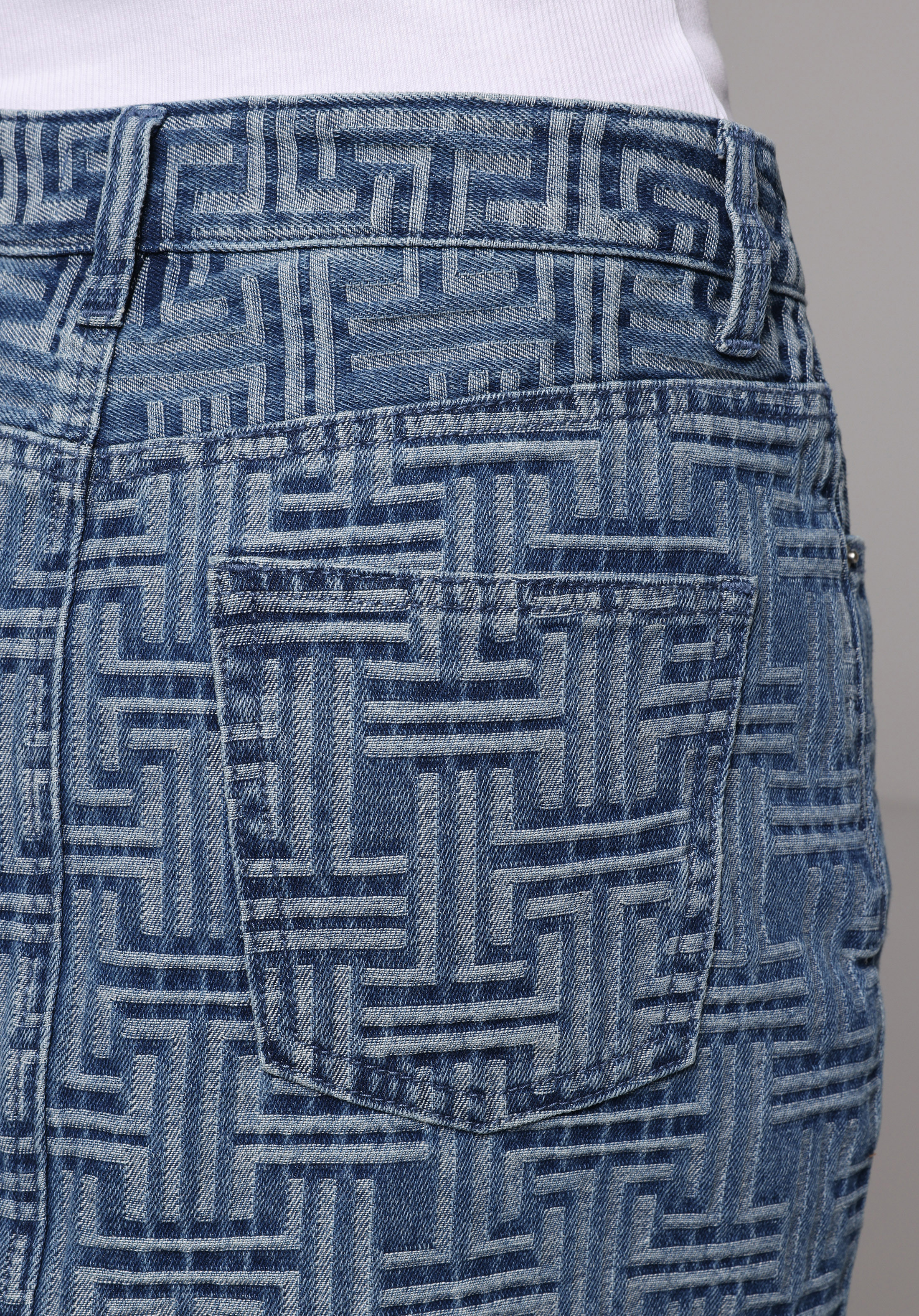 Slim Fit Jakarlı Fermuarlı Kadın Mid İndigo Denim Etek